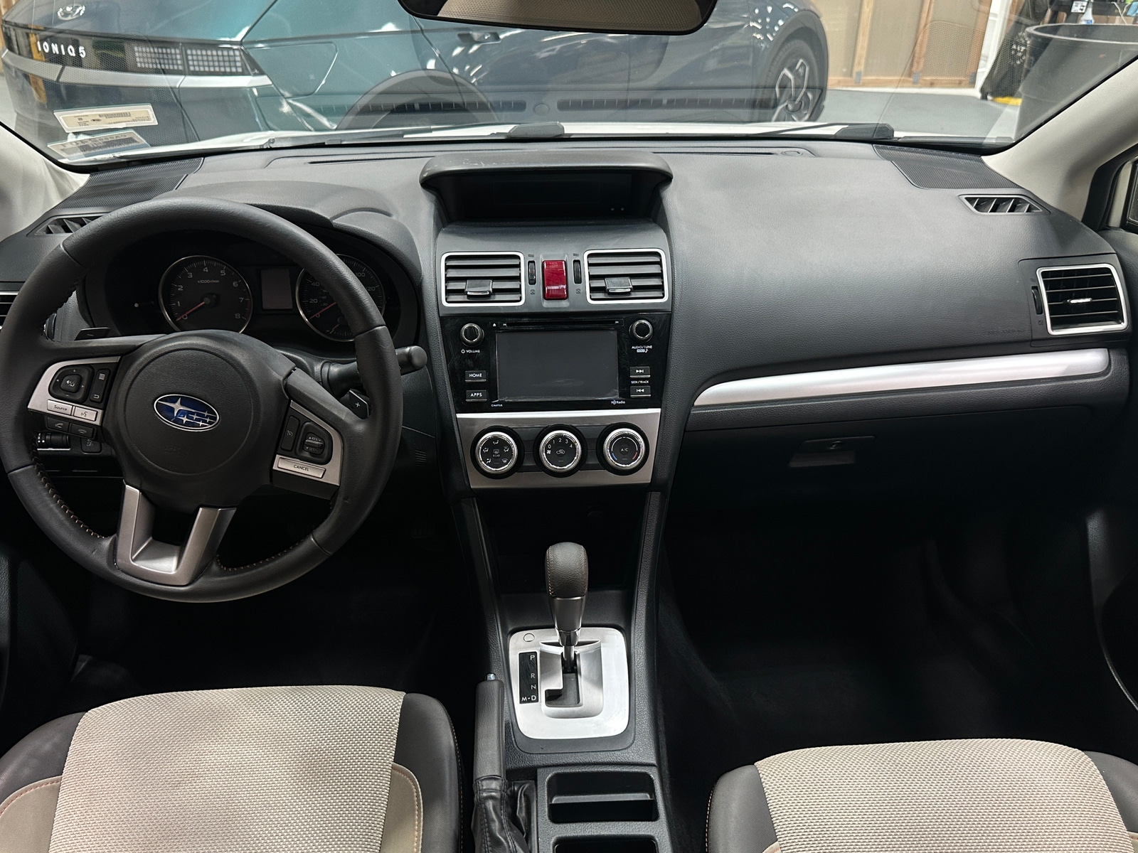 Thumbnail: 2017 Subaru Crosstrek - 3