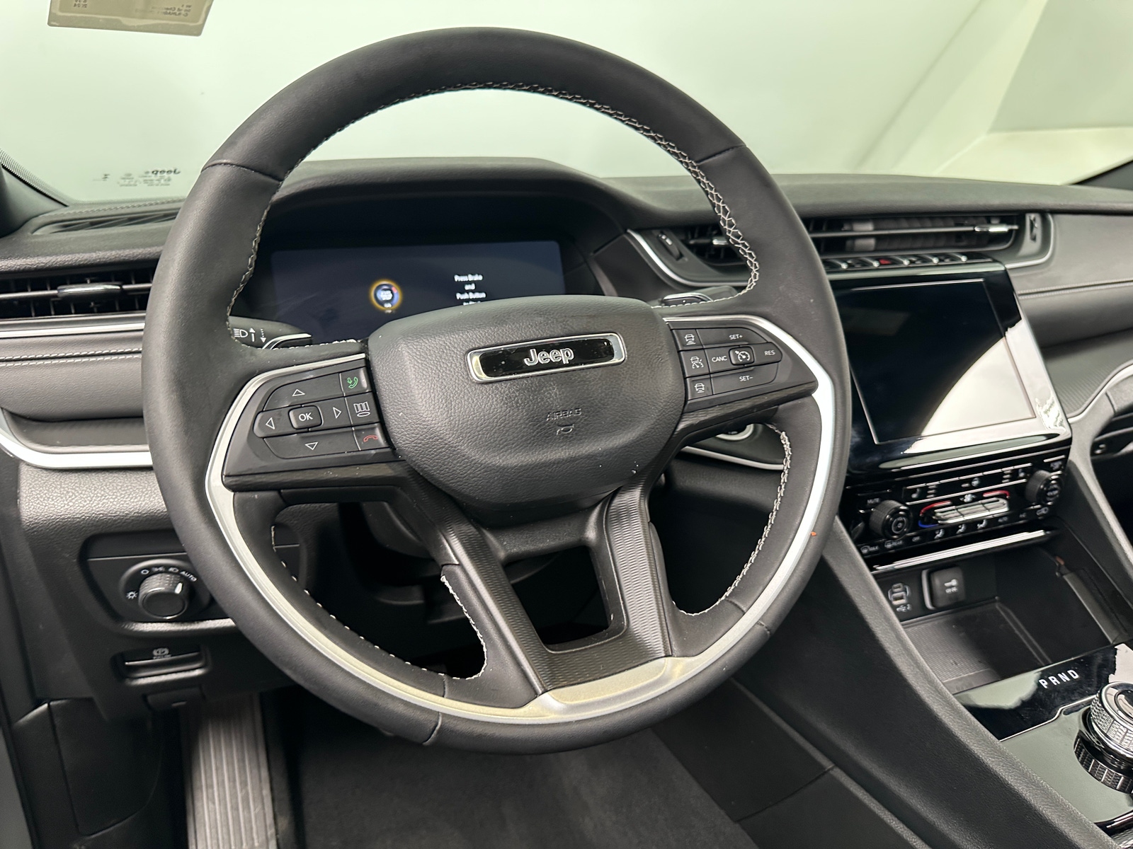 Thumbnail: 2024 Jeep Grand Cherokee - 4