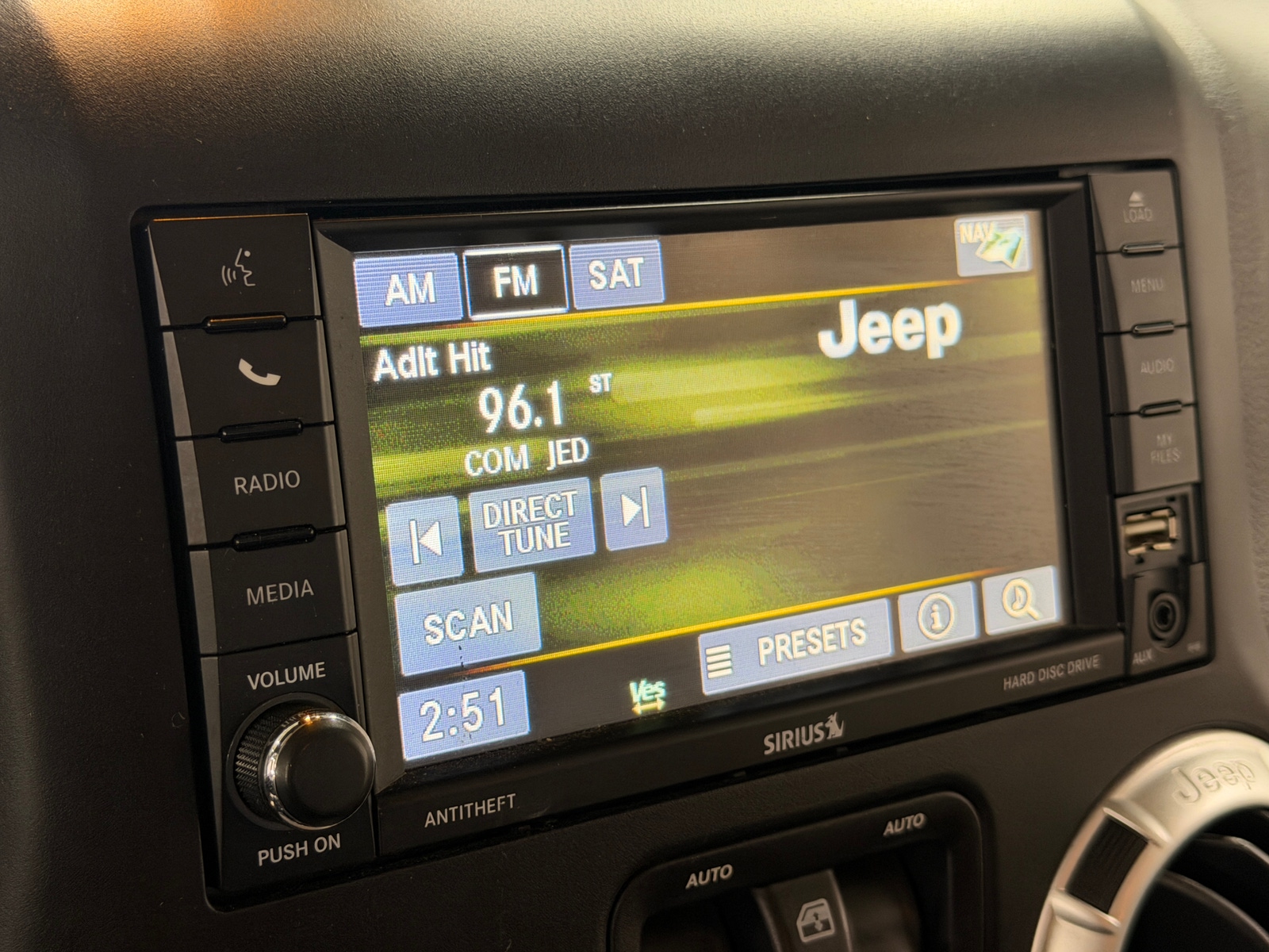 Thumbnail: 2017 Jeep Wrangler - 3