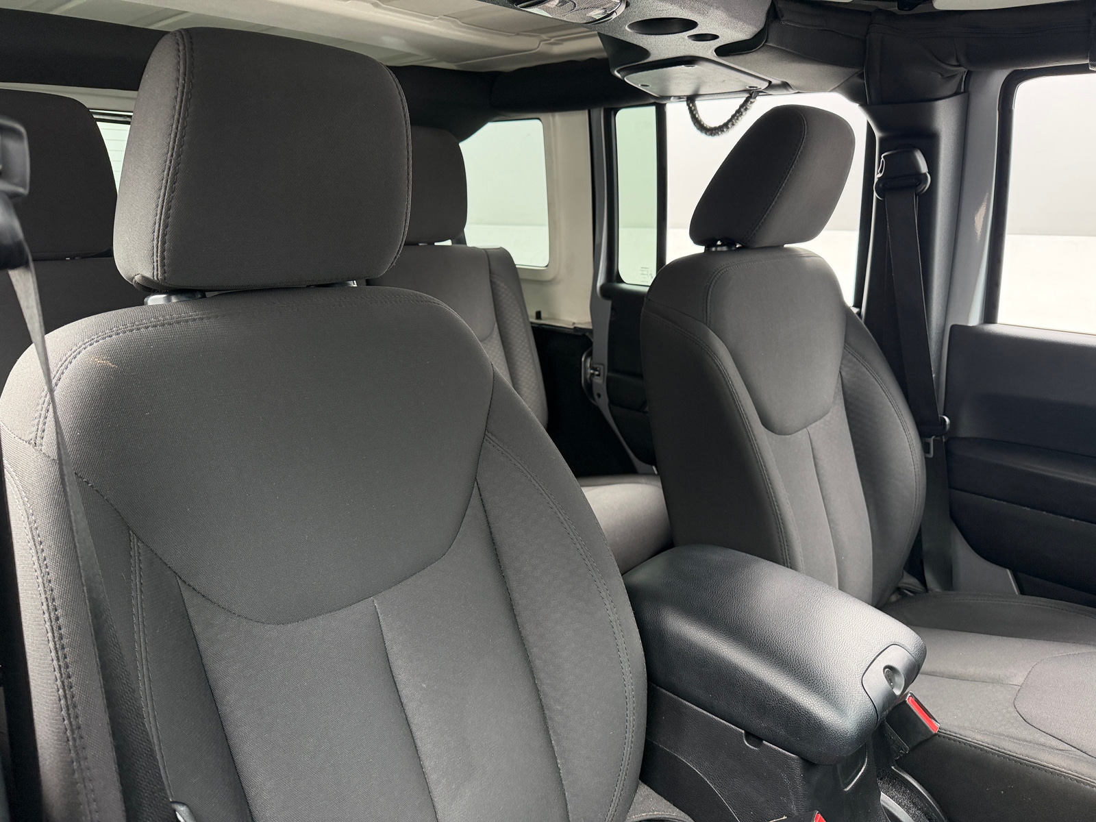 Thumbnail: 2016 Jeep Wrangler - 2