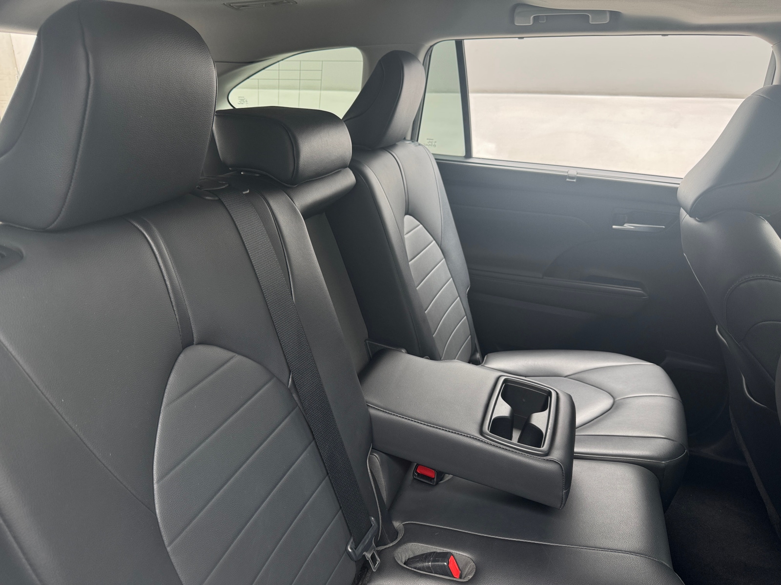 Thumbnail: 2020 Toyota Highlander - 5
