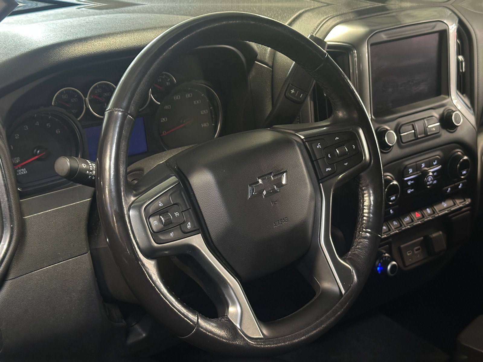 Thumbnail: 2020 Chevrolet Silverado 1500 - 5