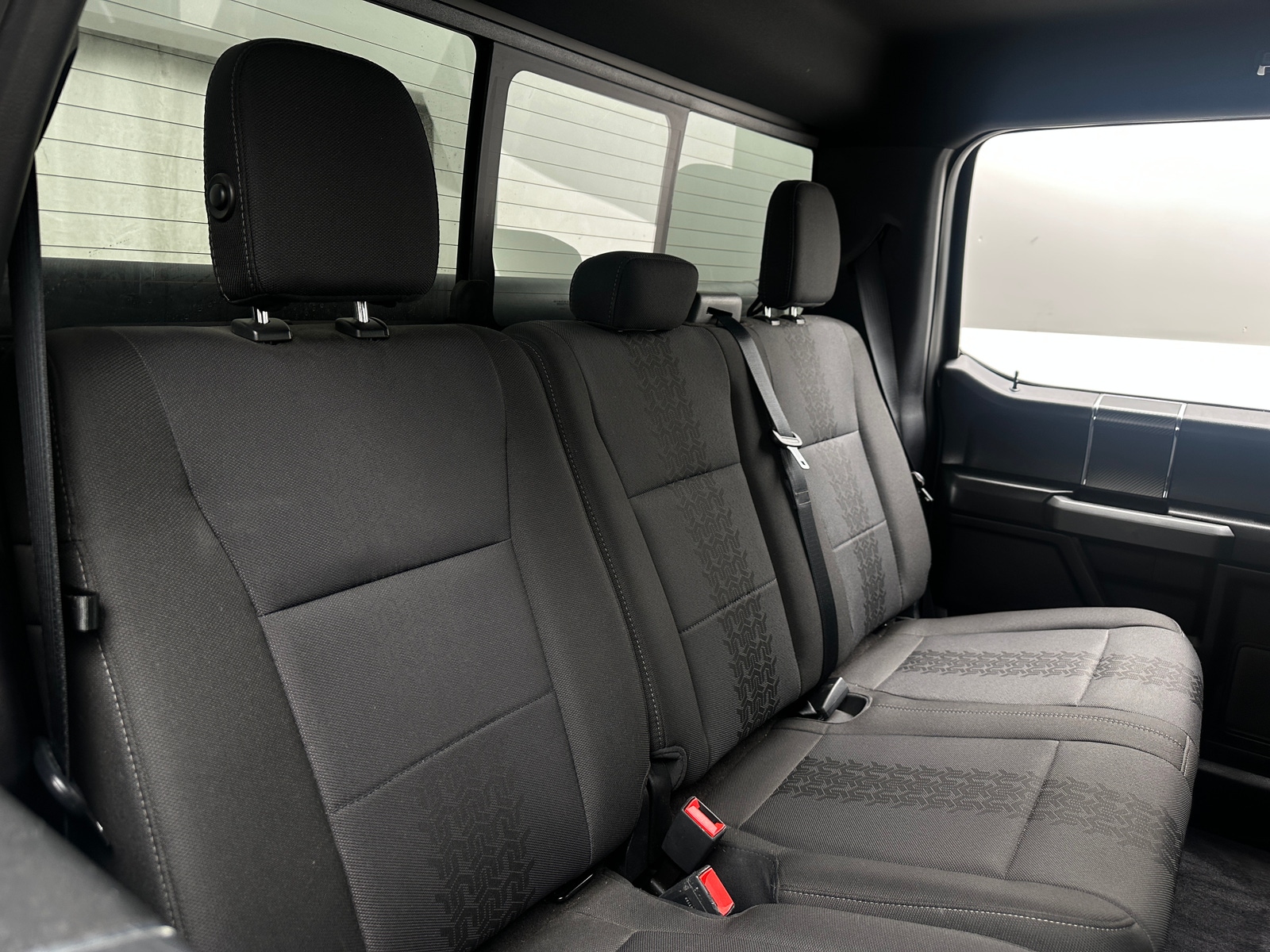 Thumbnail: 2018 Ford Econoline - 6