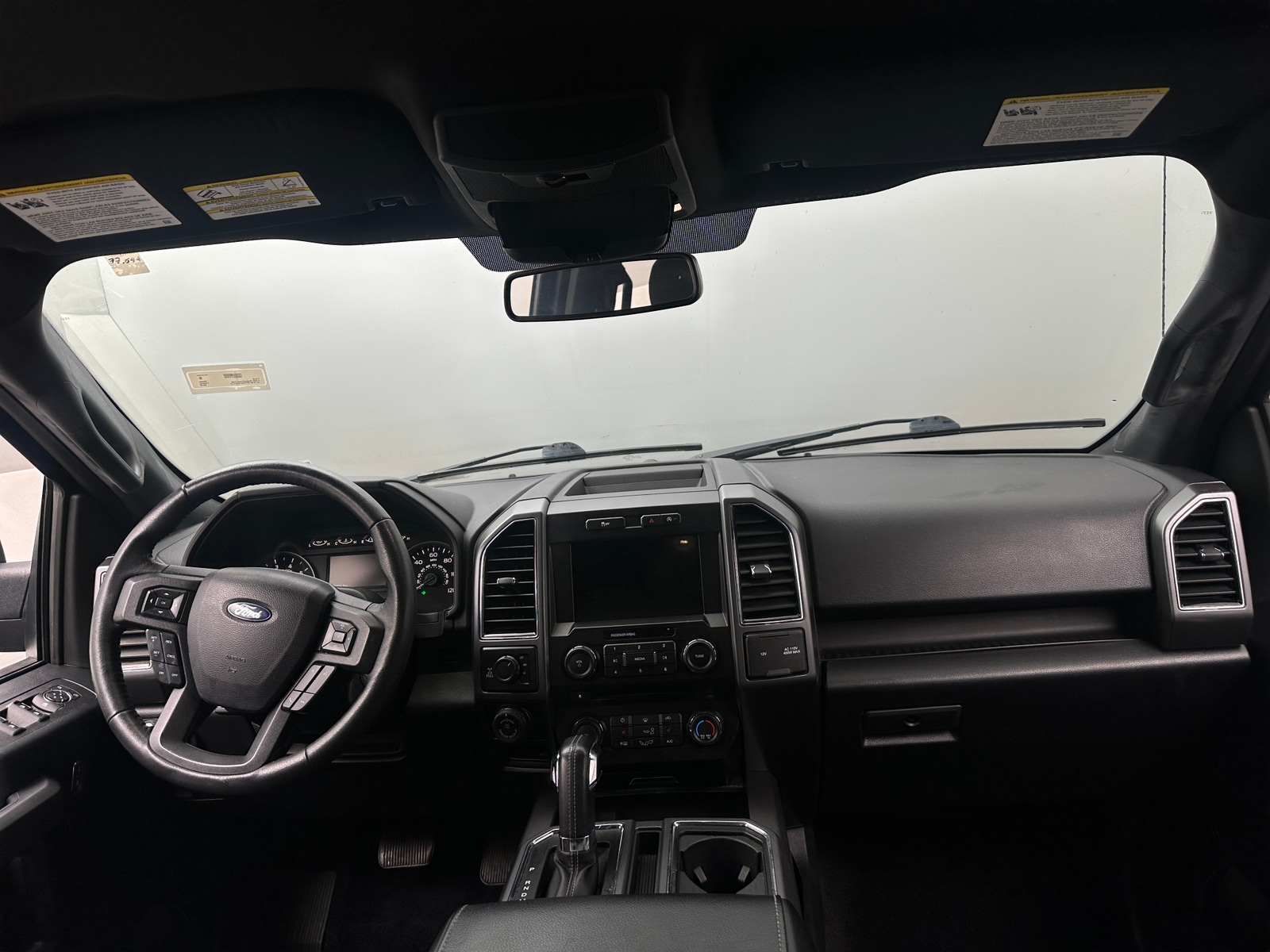 Thumbnail: 2018 Ford Econoline - 3