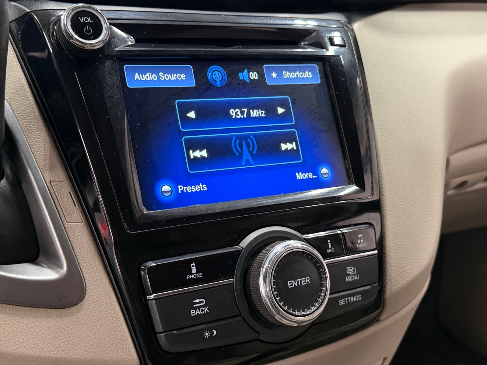 Thumbnail: 2016 Honda Odyssey - 4
