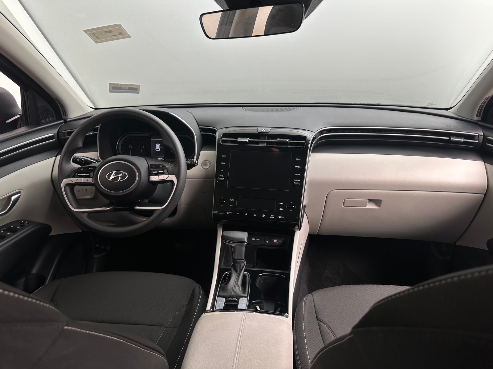 Thumbnail: 2024 Hyundai Tucson - 3