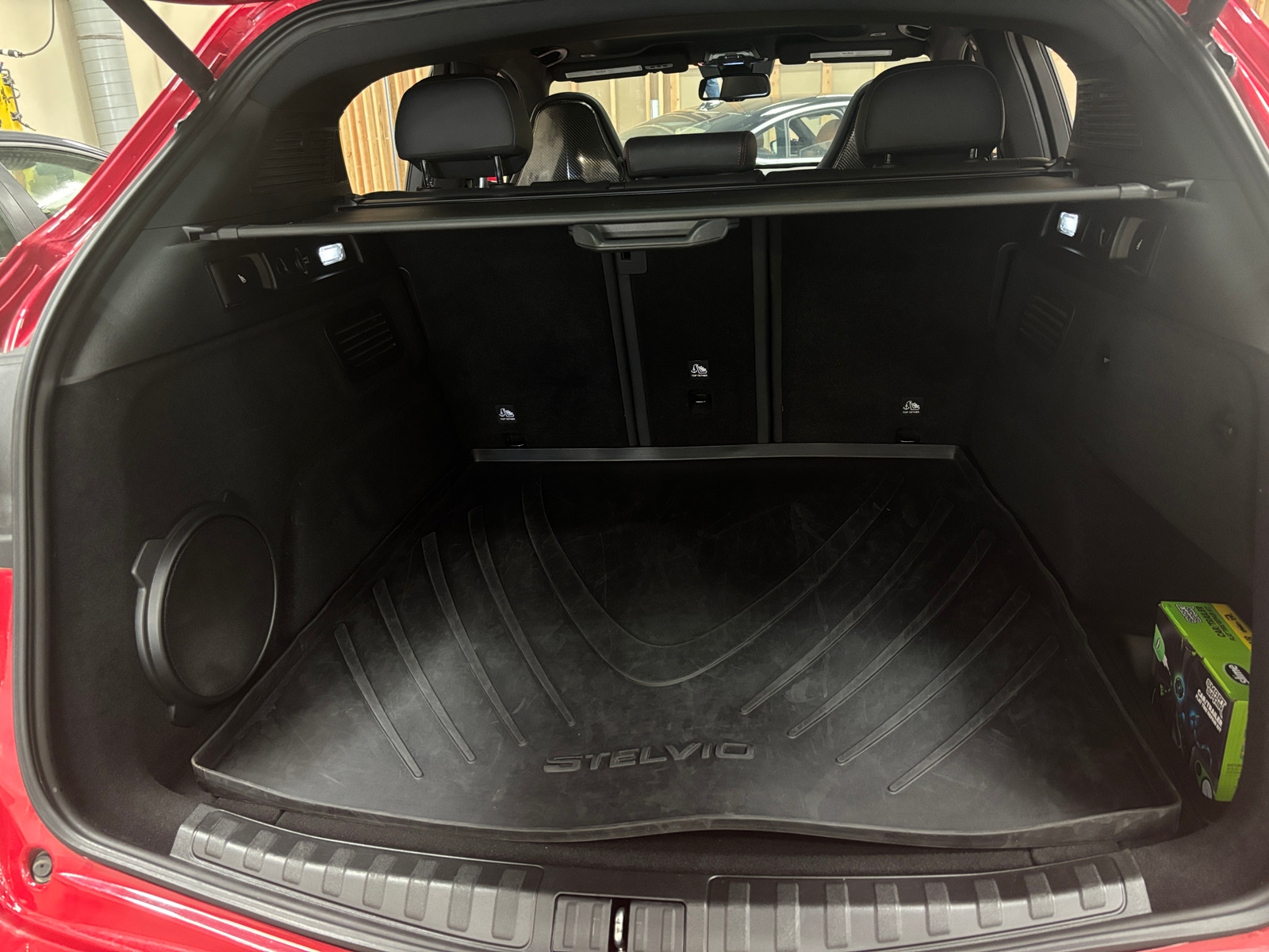 Thumbnail: 2018 Alfa Romeo Stelvio - 6
