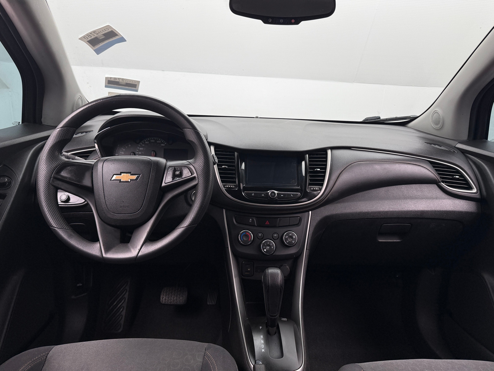 Thumbnail: 2017 Chevrolet Trax - 3