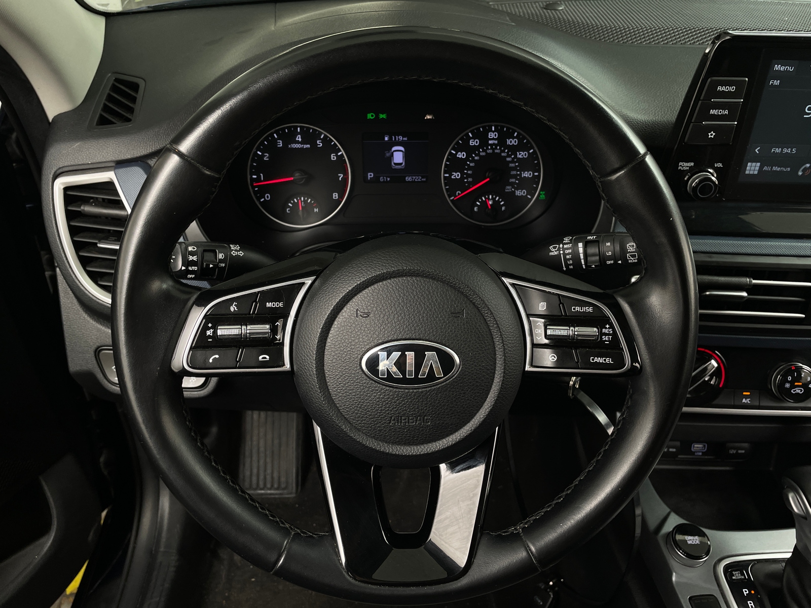 Thumbnail: 2021 Kia Seltos - 4