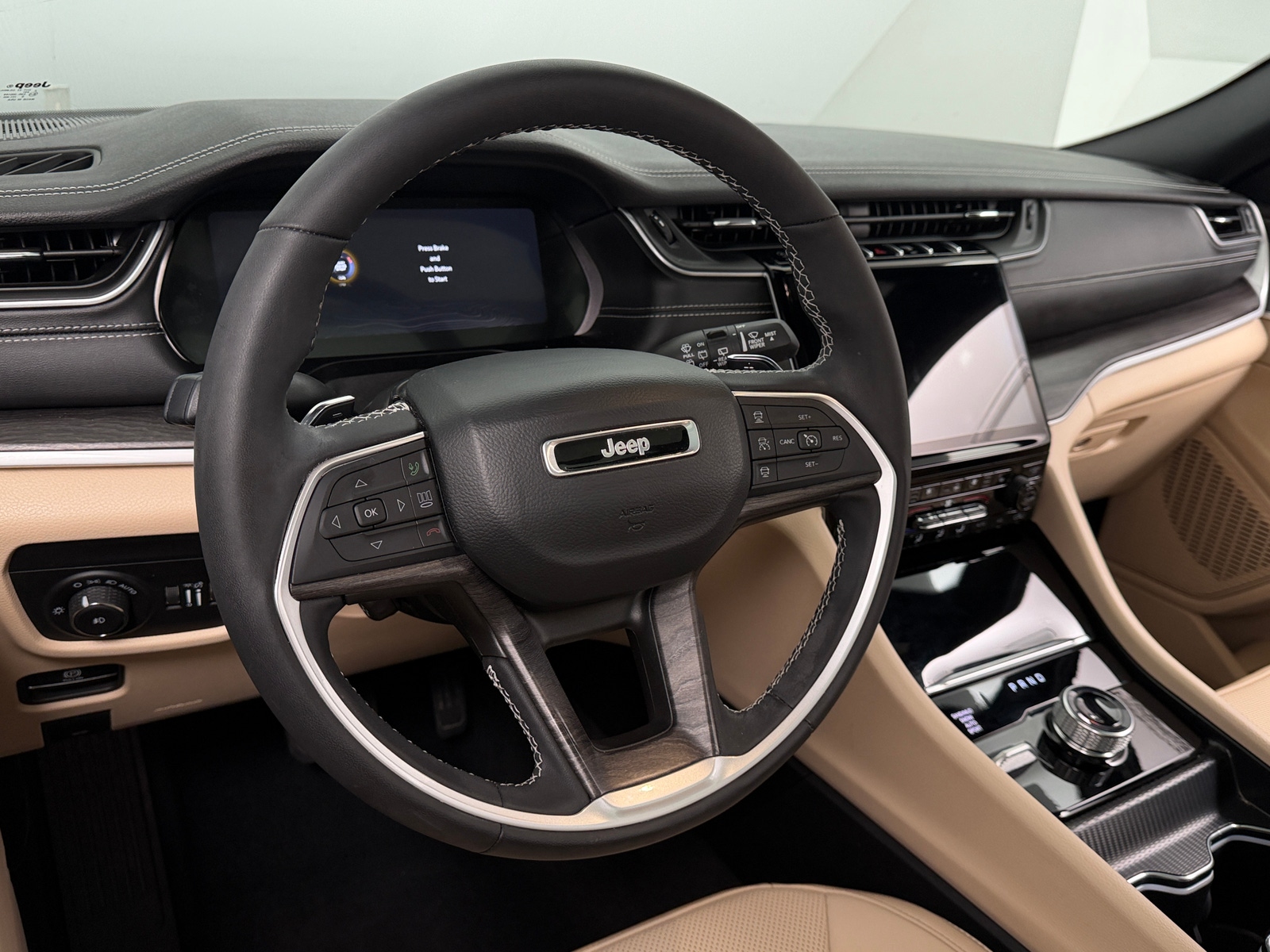 Thumbnail: 2025 Jeep Grand Cherokee L - 4