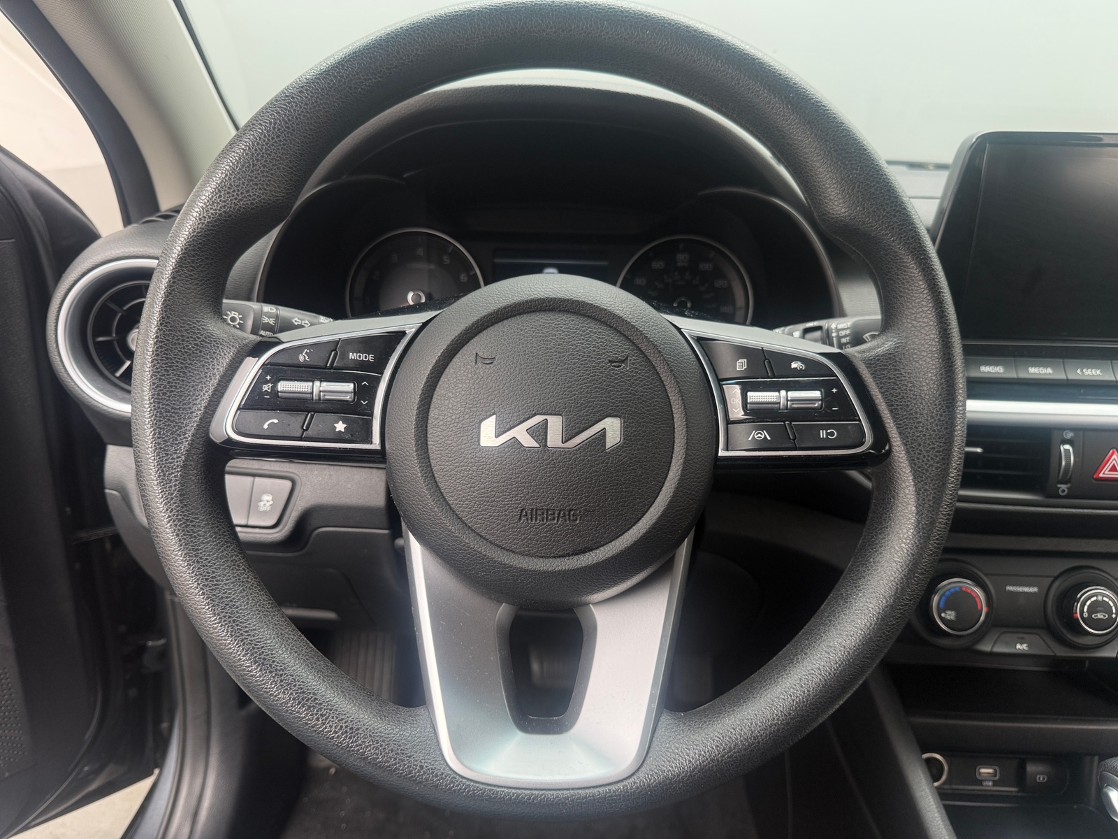 Thumbnail: 2024 Kia Forte - 5