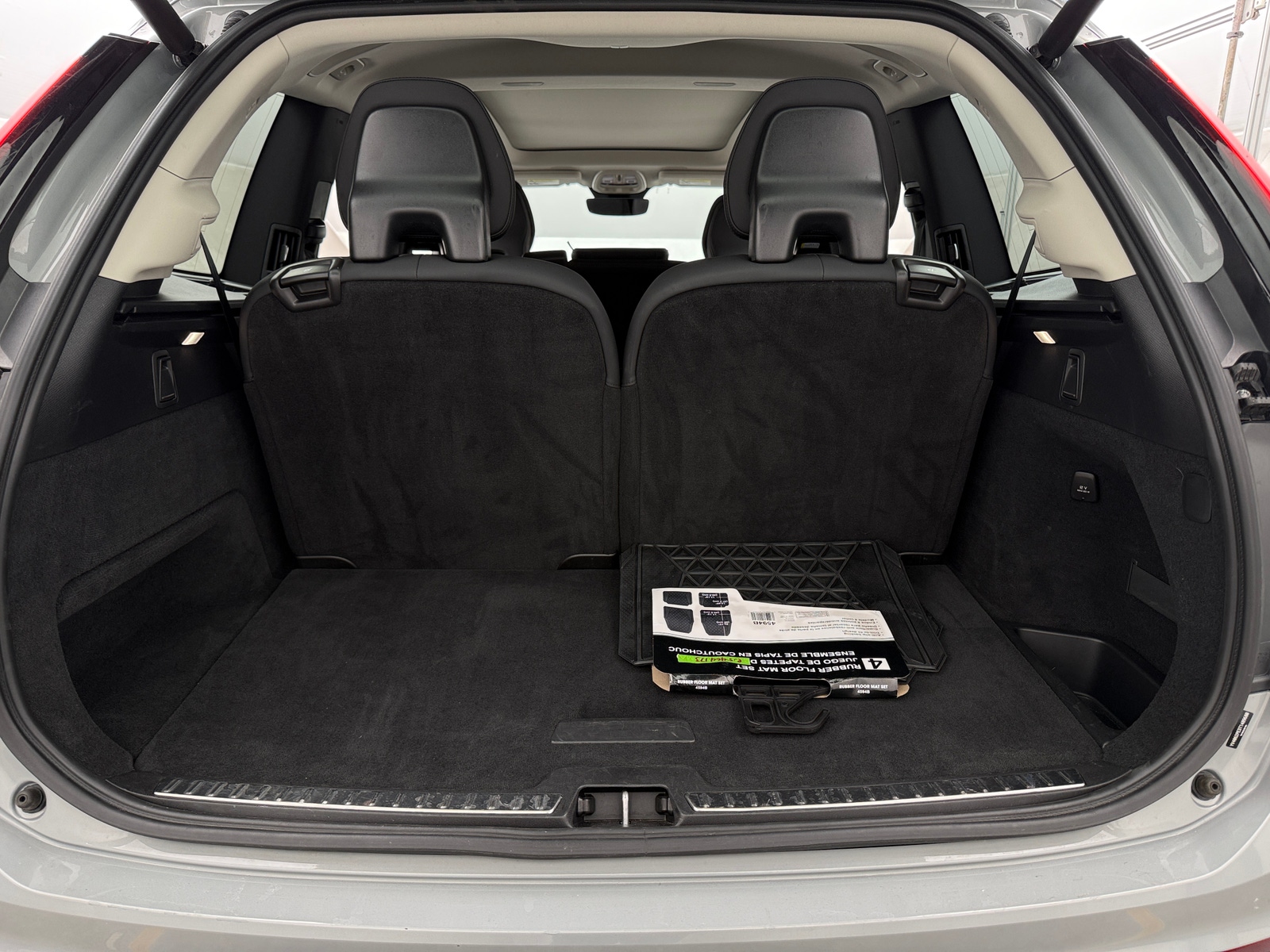 Thumbnail: 2026 Volvo XC90 - 7