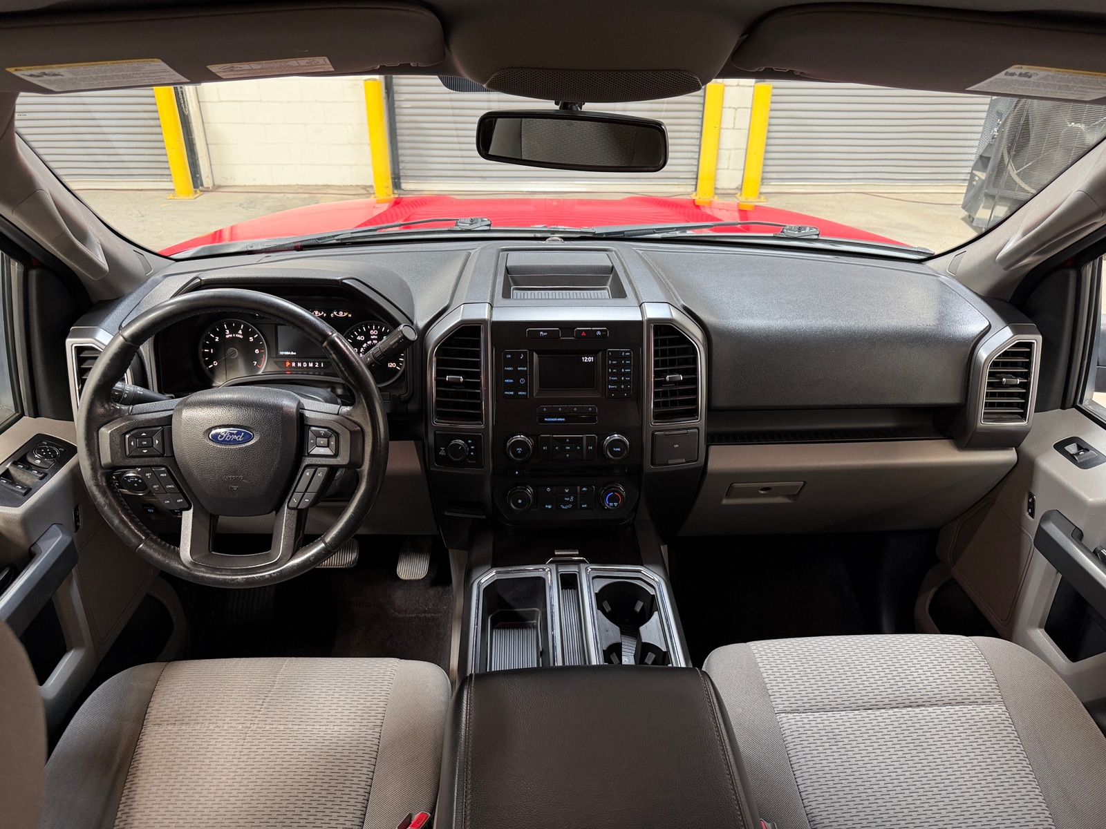 Thumbnail: 2017 Ford Econoline - 3