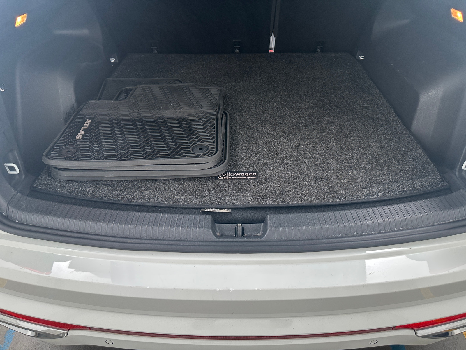 Thumbnail: 2020 Volkswagen Atlas - 6