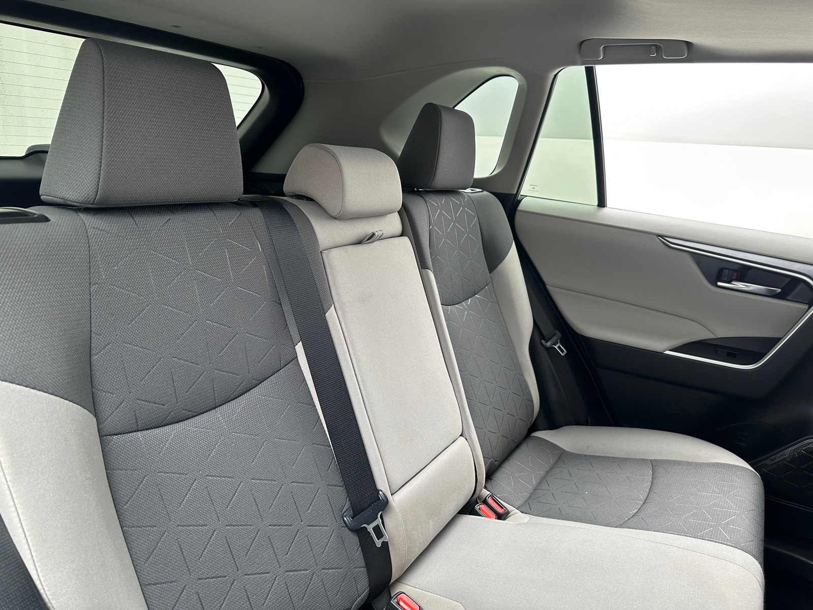 Thumbnail: 2021 Toyota RAV4 - 6