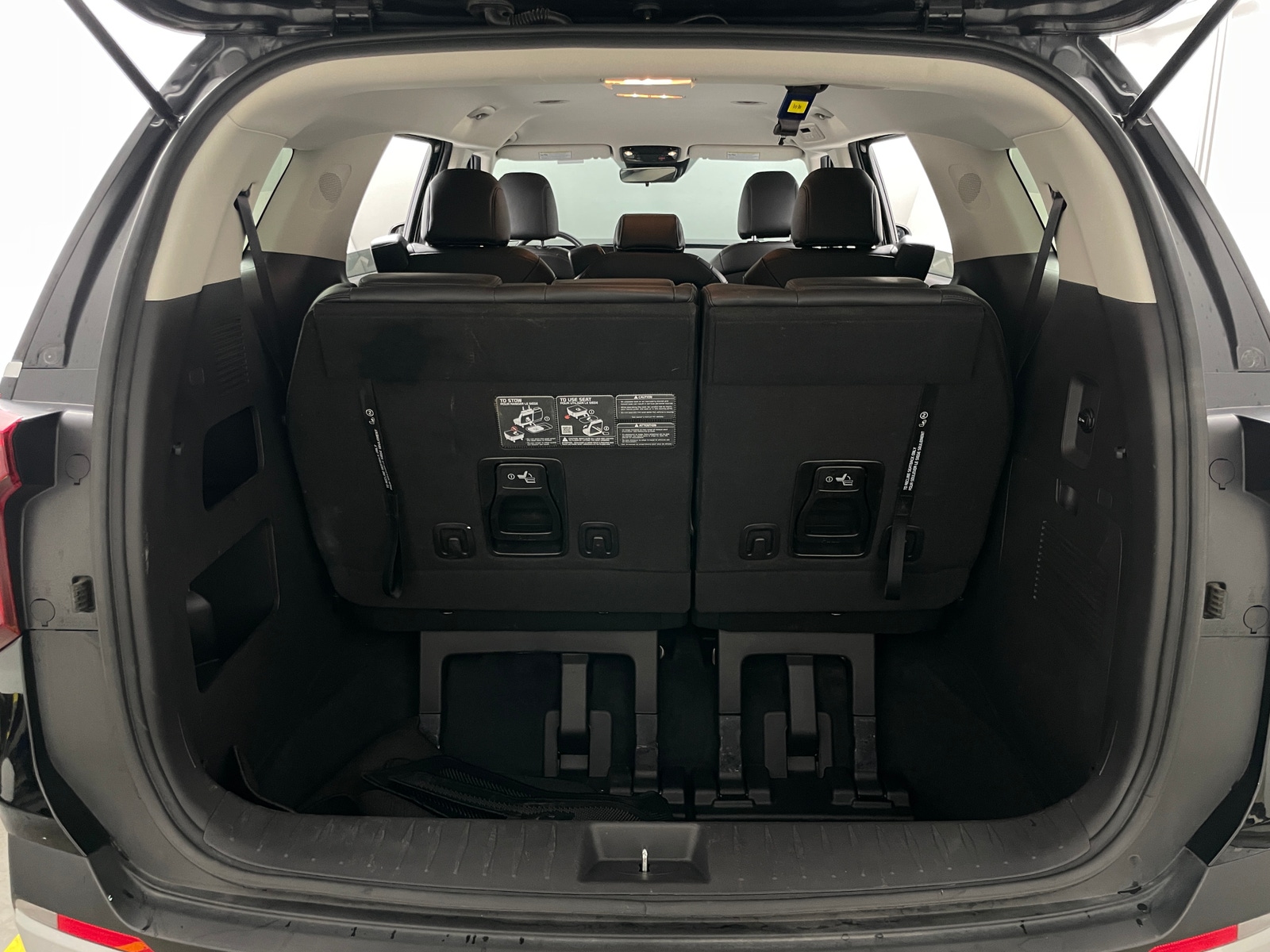 Thumbnail: 2025 Kia Carnival - 6