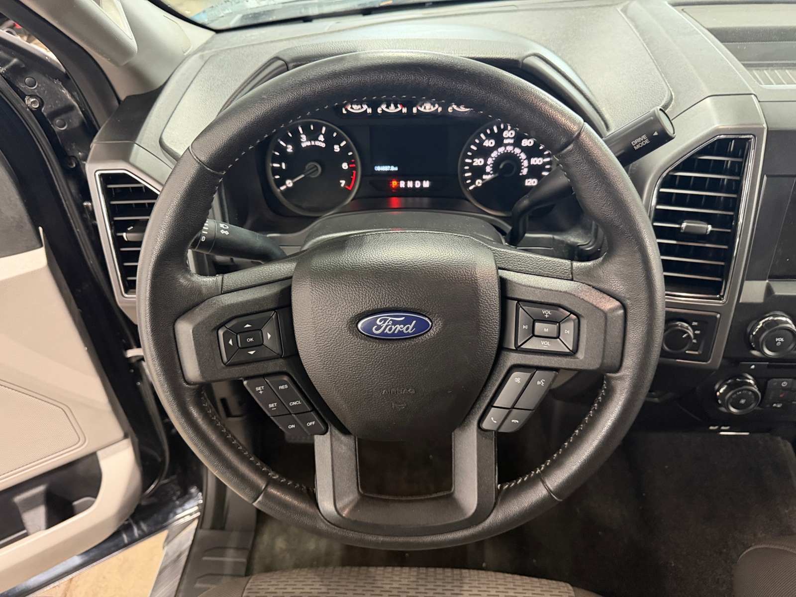 Thumbnail: 2018 Ford Econoline - 5