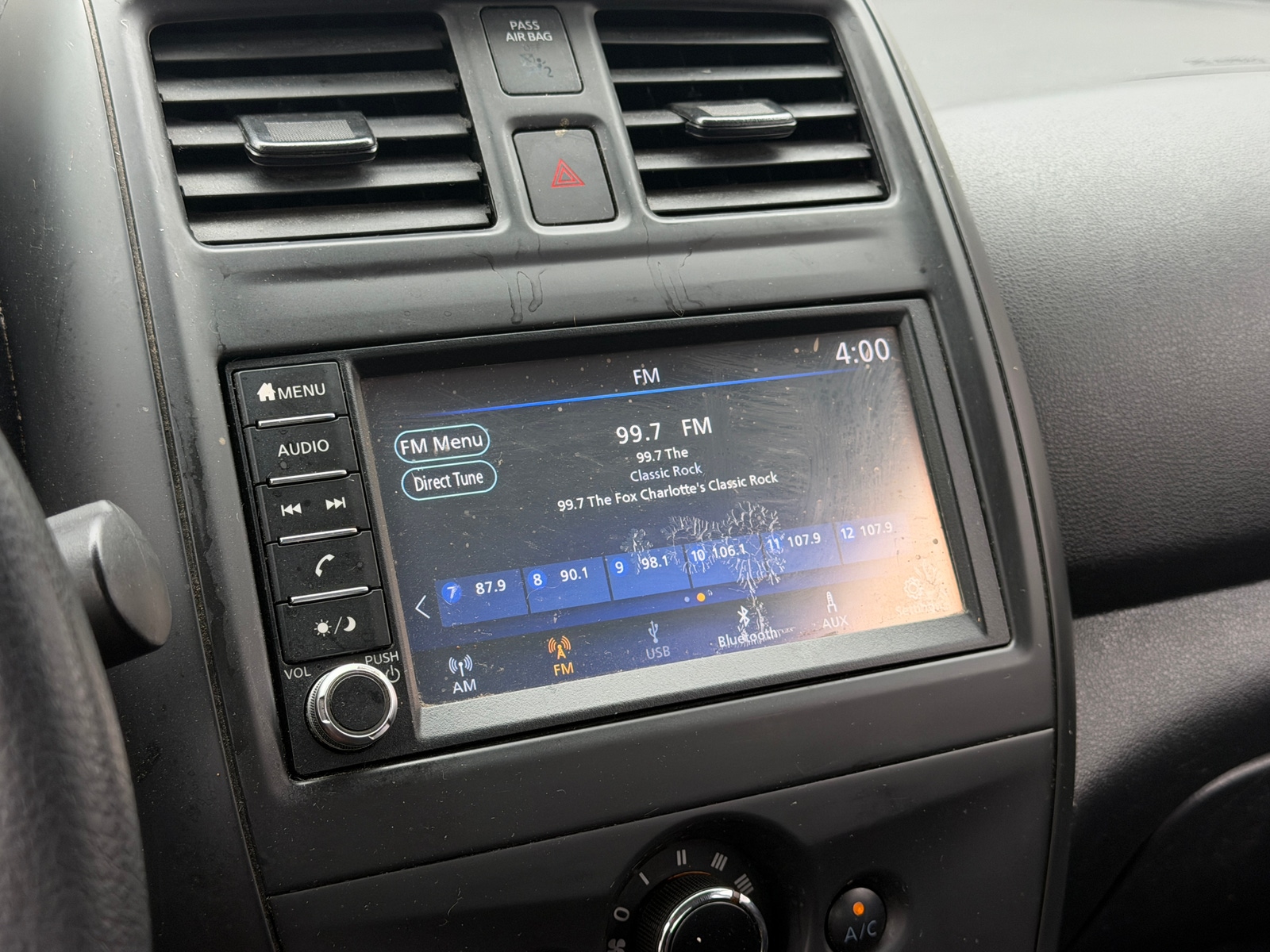 Thumbnail: 2019 Nissan Versa - 4