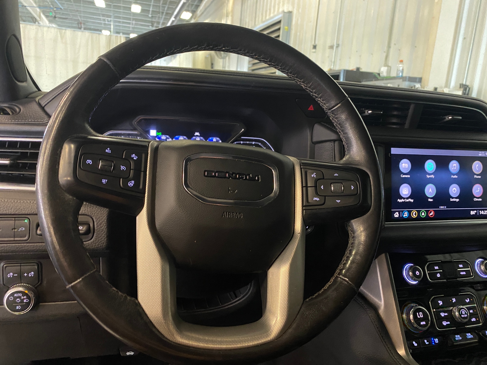 Thumbnail: 2021 GMC Yukon - 4