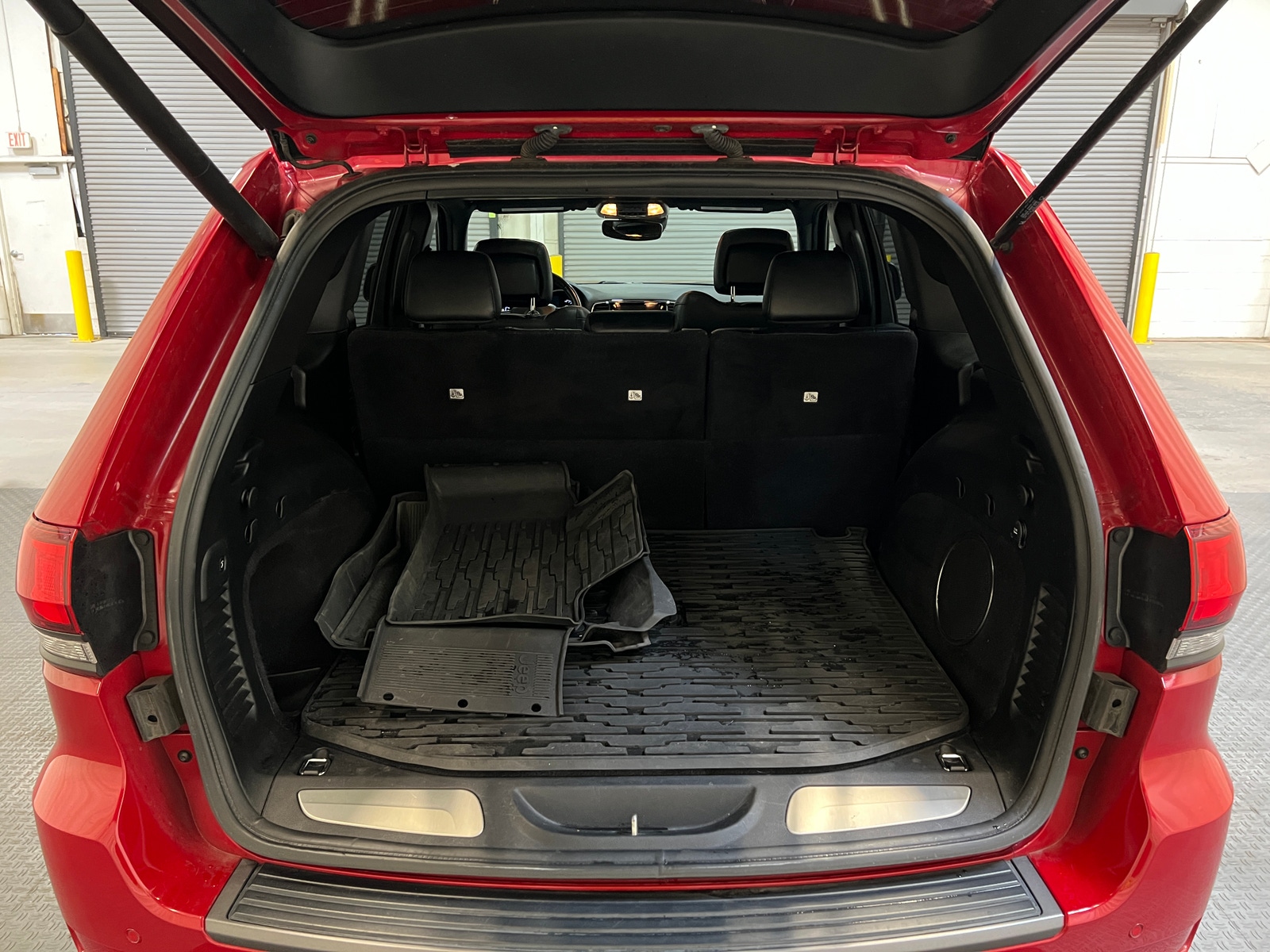 Thumbnail: 2021 Jeep Grand Cherokee - 6