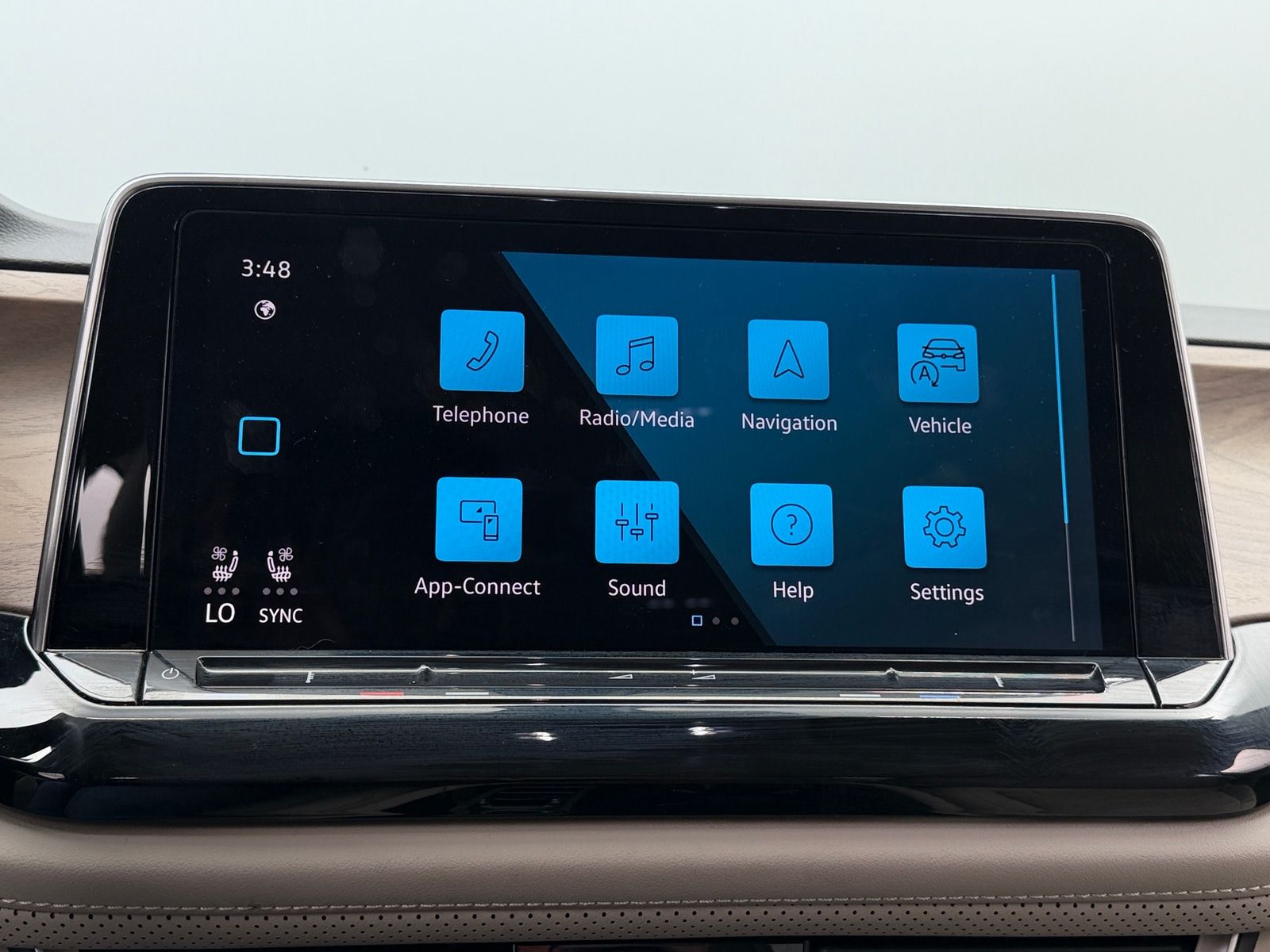 Thumbnail: 2025 Volkswagen Atlas - 3