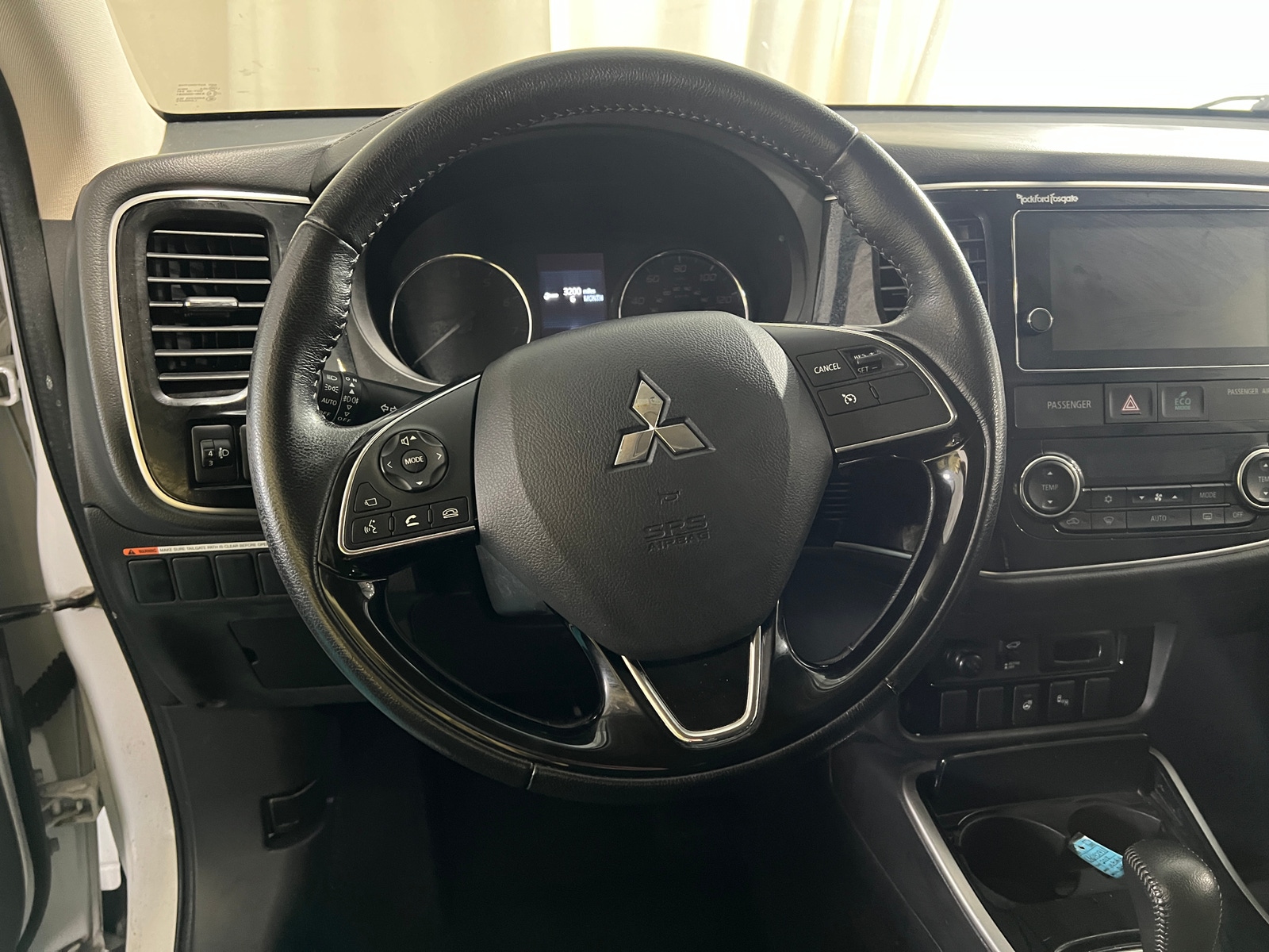 Thumbnail: 2018 Mitsubishi Outlander - 4
