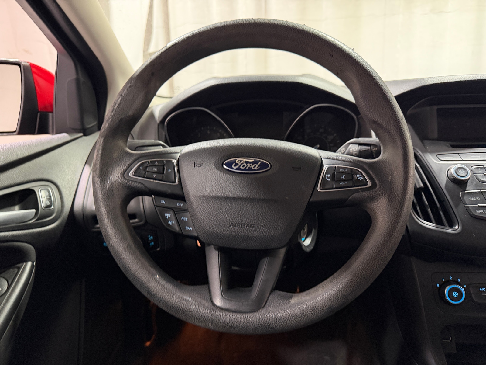Thumbnail: 2017 Ford Focus - 5