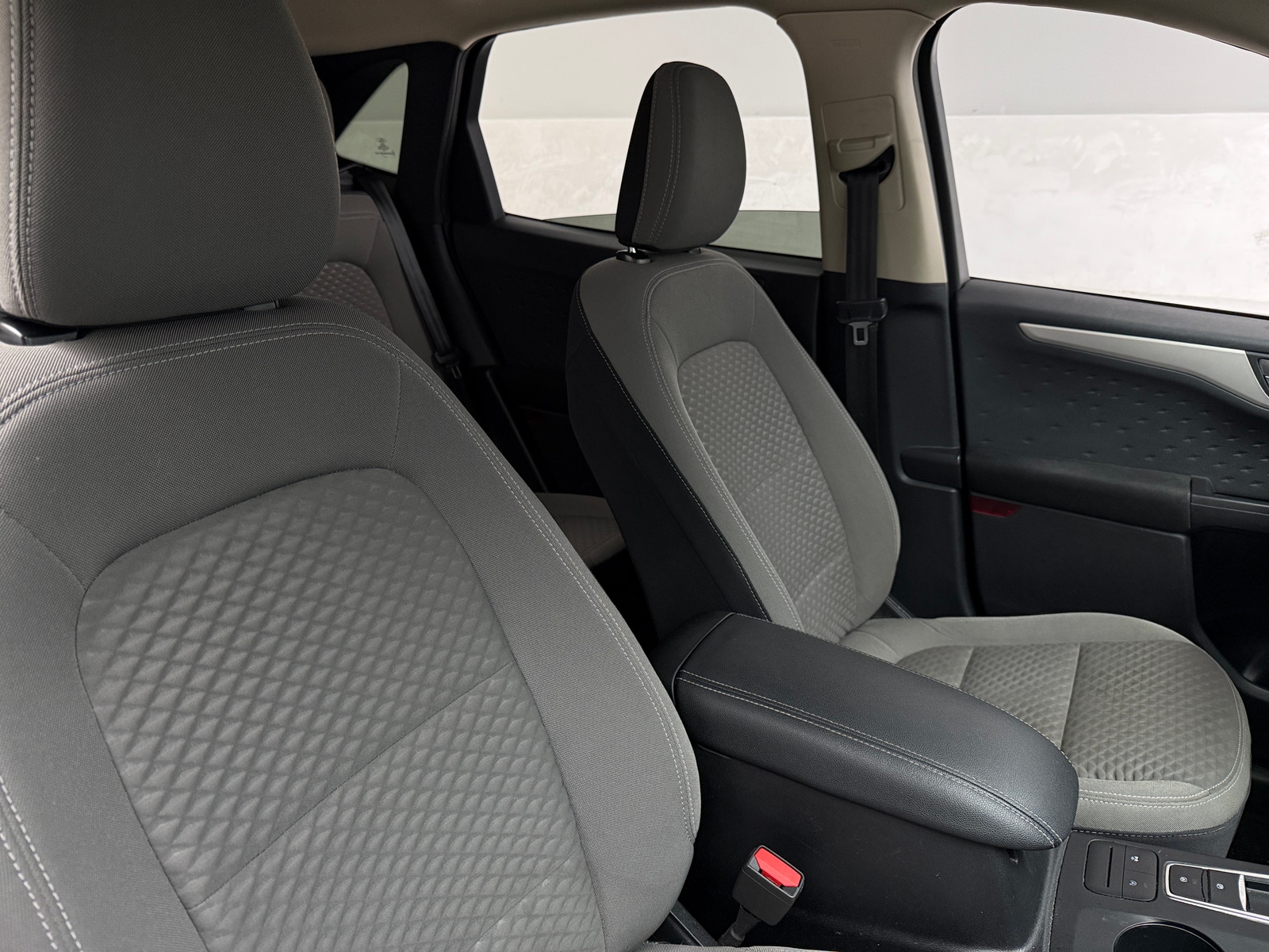Thumbnail: 2020 Ford Escape - 2