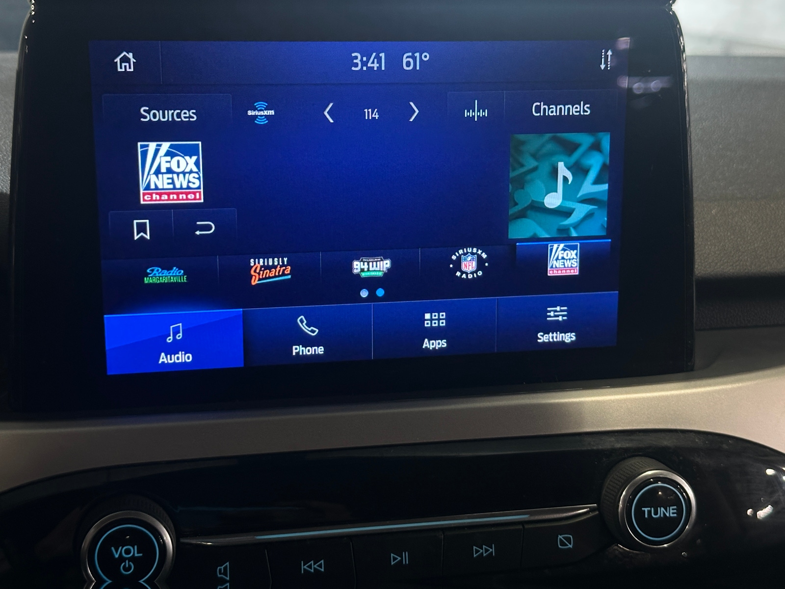 Thumbnail: 2020 Ford Escape - 4