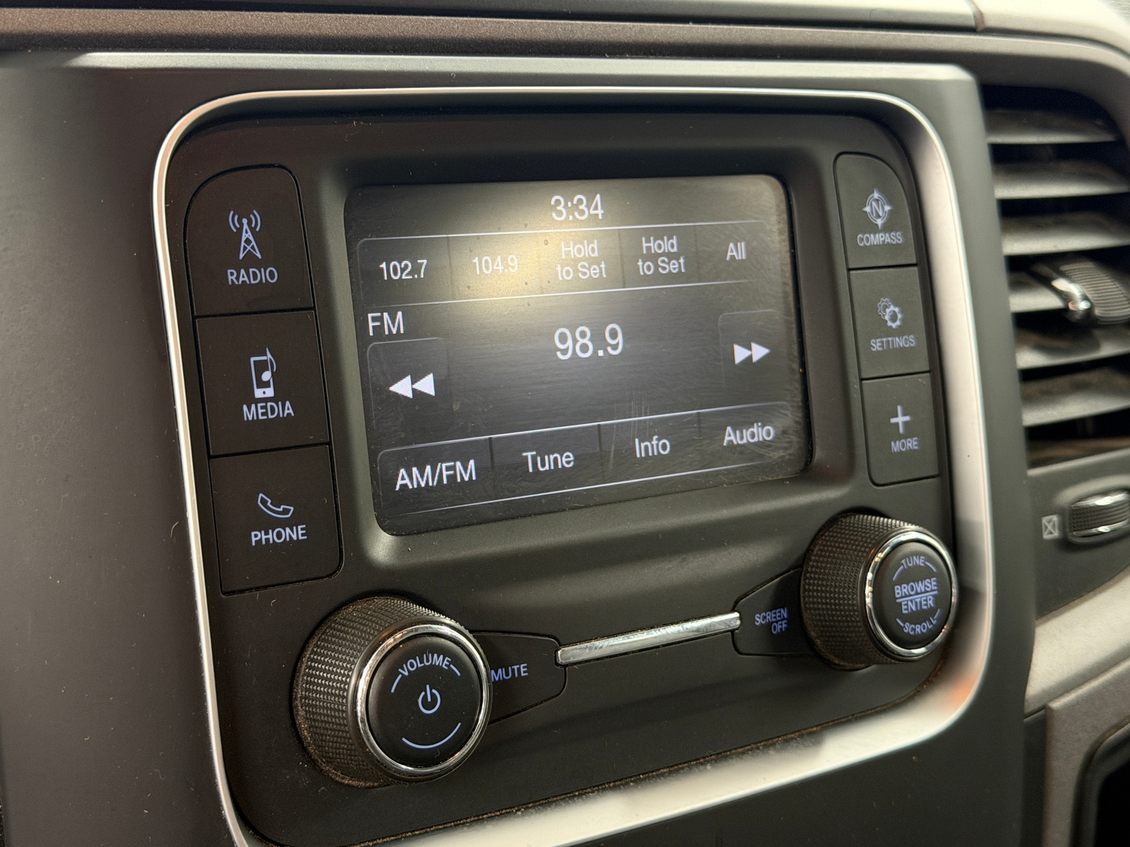 Thumbnail: 2024 RAM 1500 Classic - 4