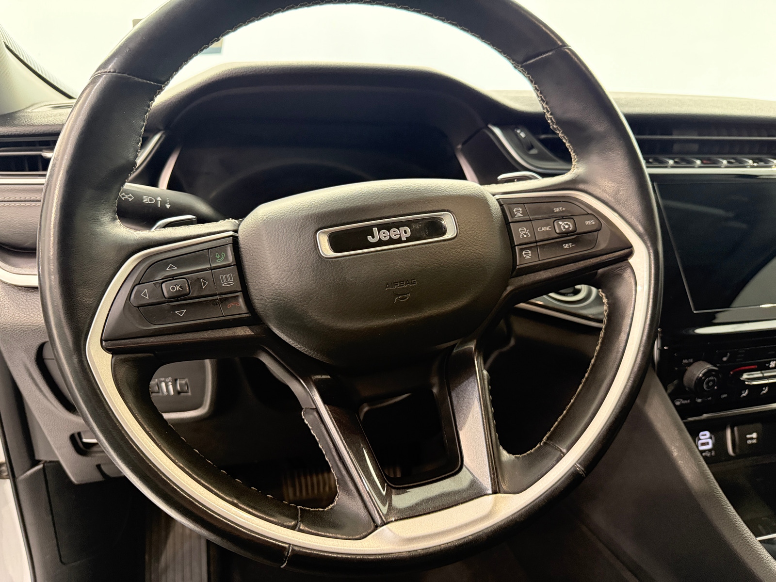 Thumbnail: 2021 Jeep Grand Cherokee L - 5