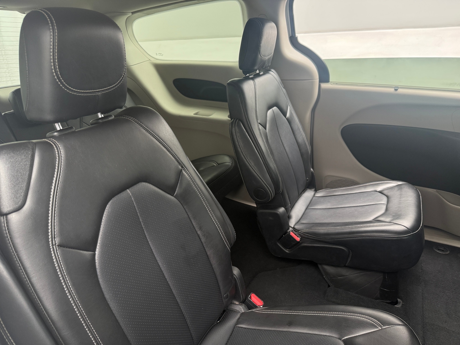 Thumbnail: 2024 Chrysler Pacifica - 5
