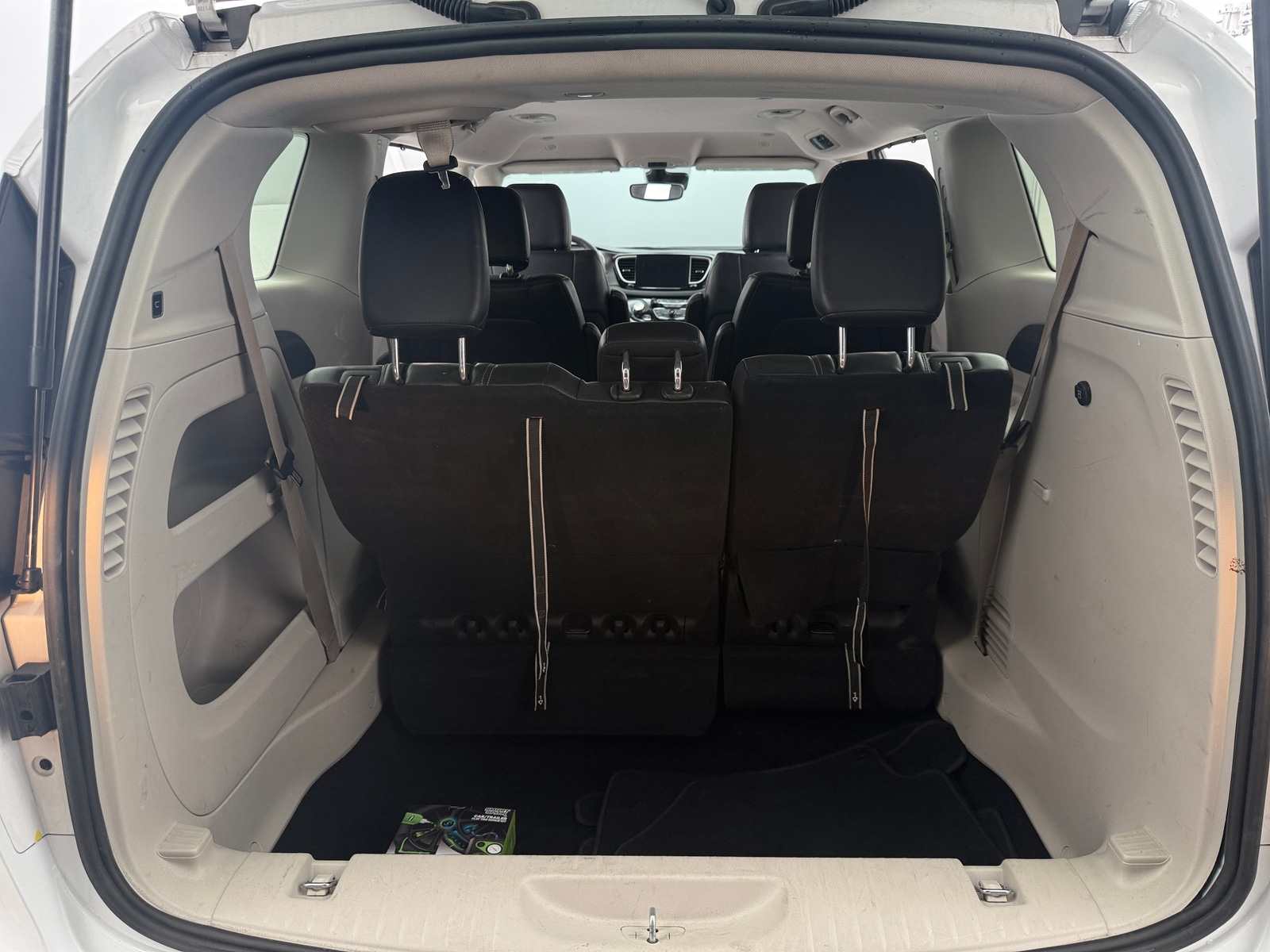 Thumbnail: 2024 Chrysler Pacifica - 6