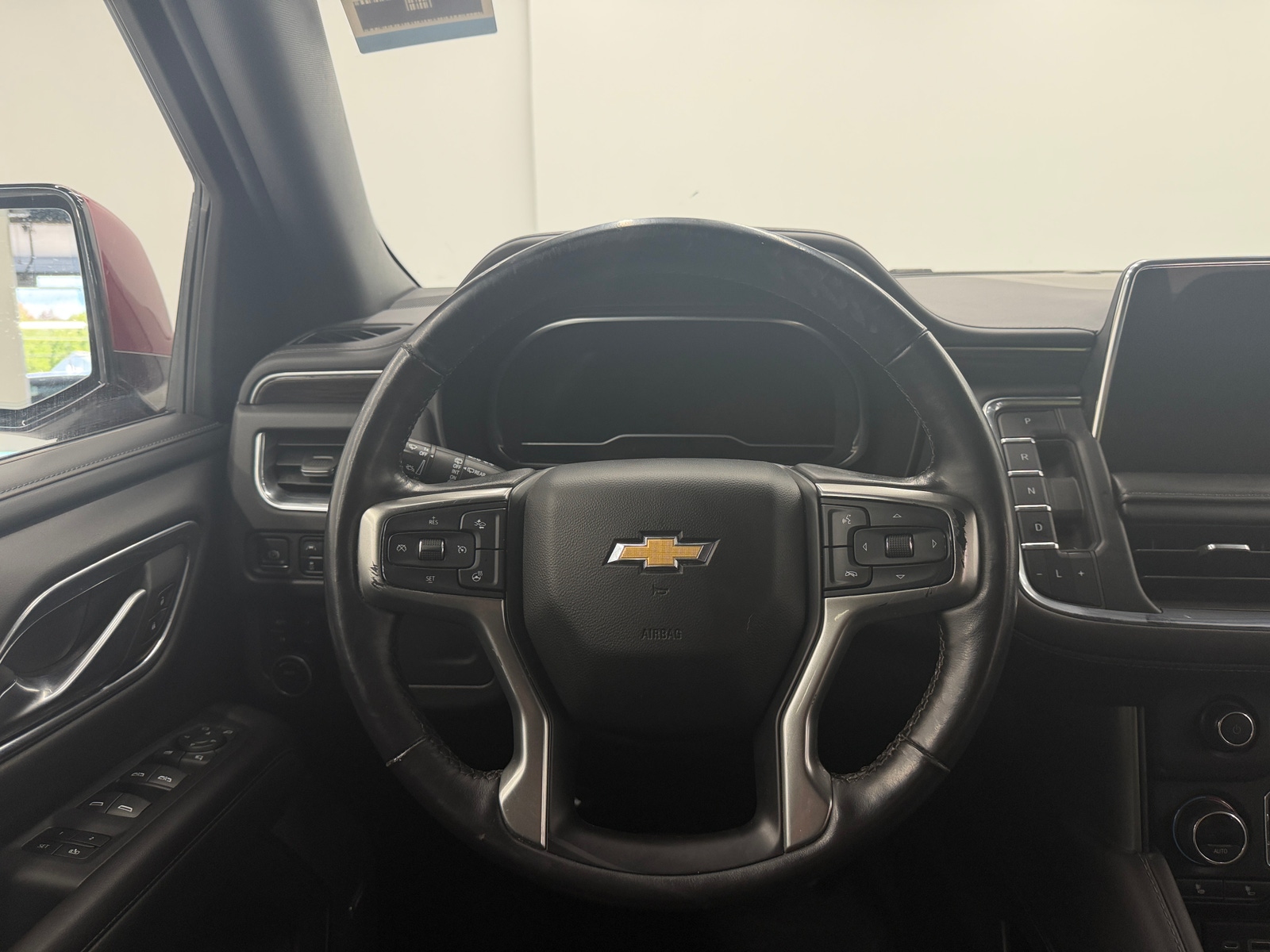 Thumbnail: 2023 Chevrolet Tahoe - 4