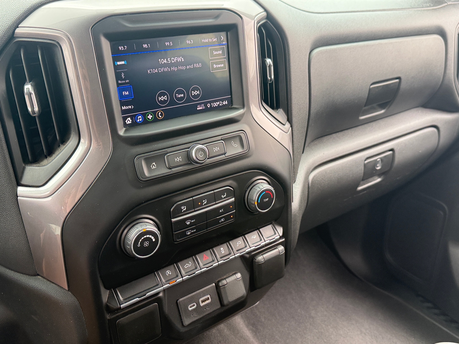 Thumbnail: 2021 Chevrolet Silverado 1500 - 4