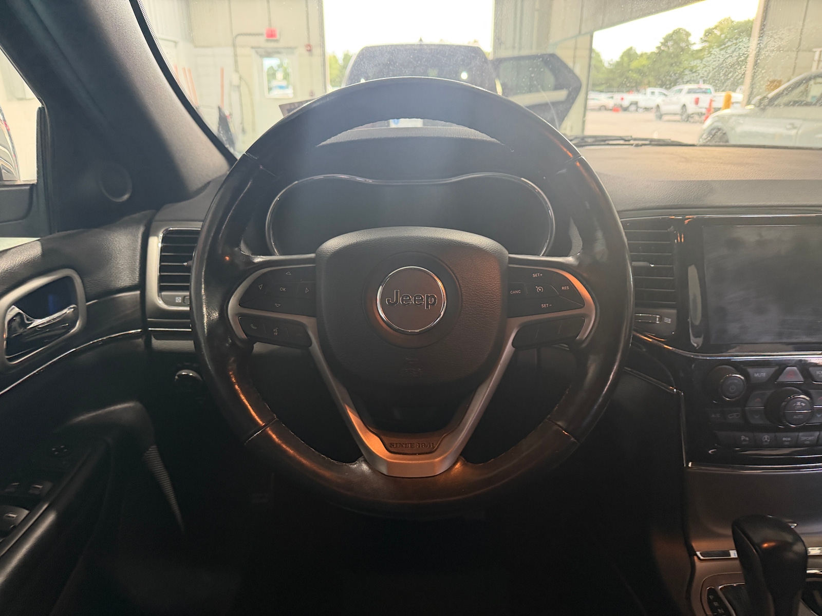 Thumbnail: 2020 Jeep Grand Cherokee - 4