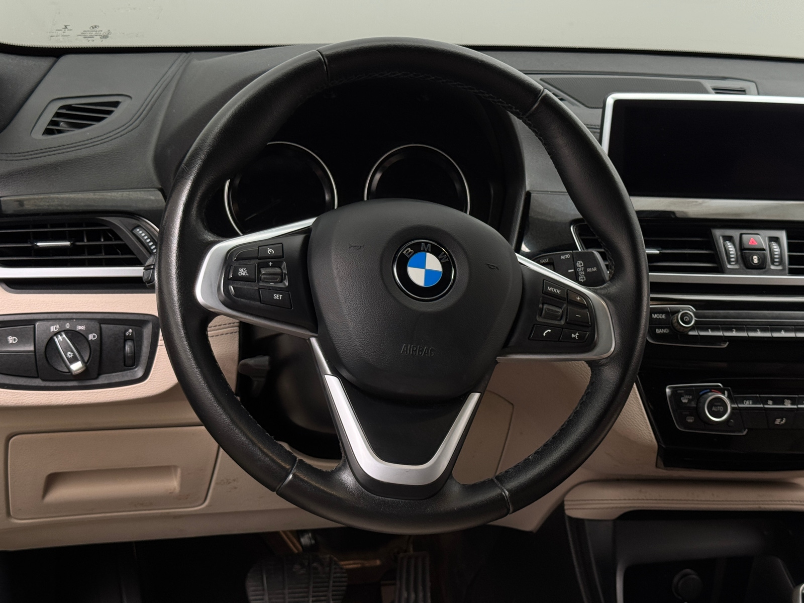 Thumbnail: 2023 BMW X2 - 4
