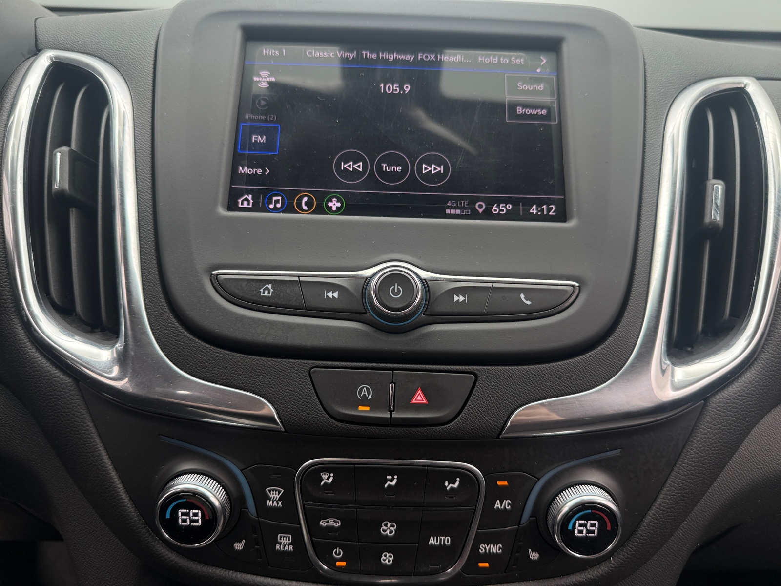 Thumbnail: 2024 Chevrolet Equinox - 4