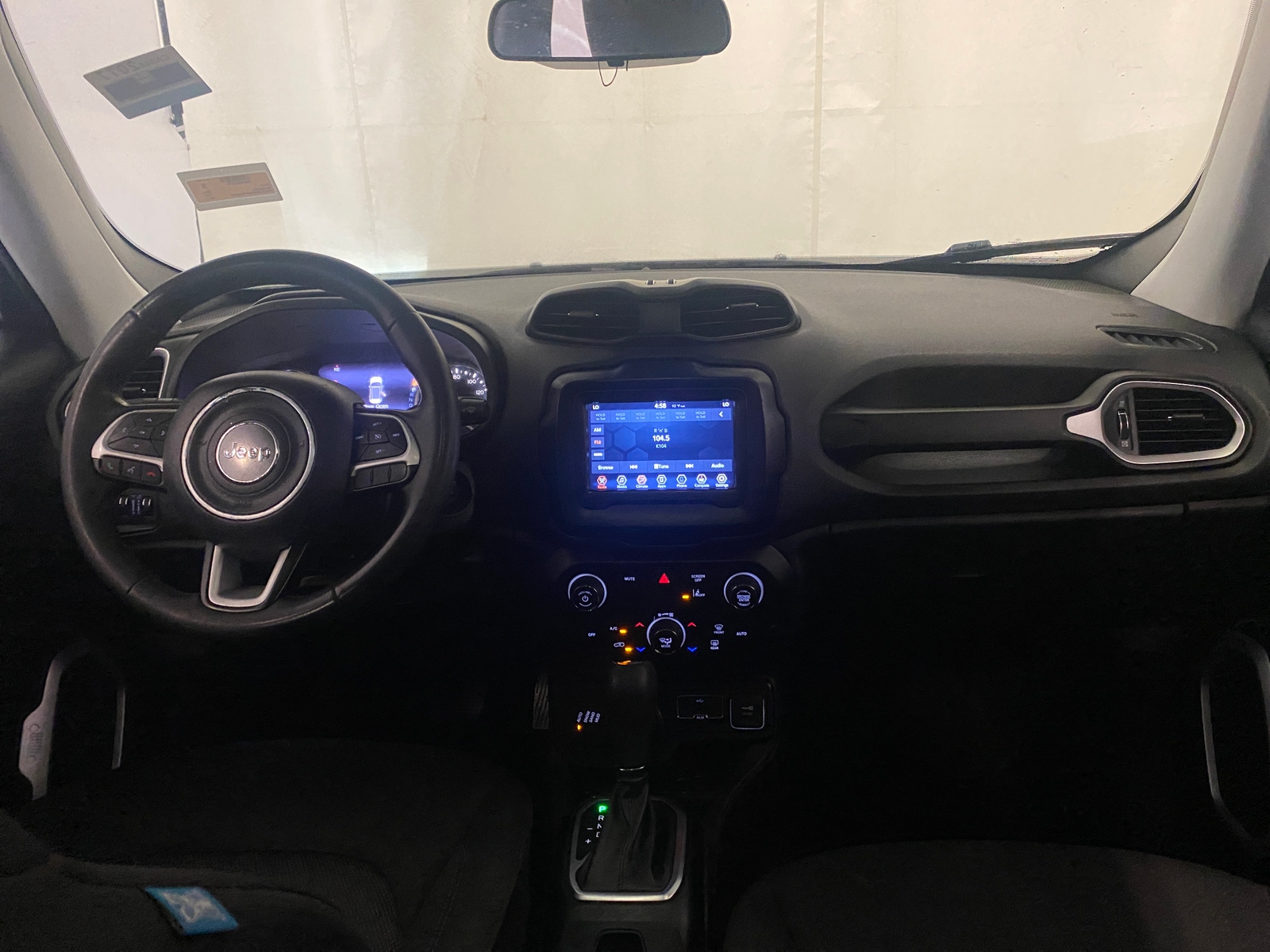 Thumbnail: 2021 Jeep Renegade - 3