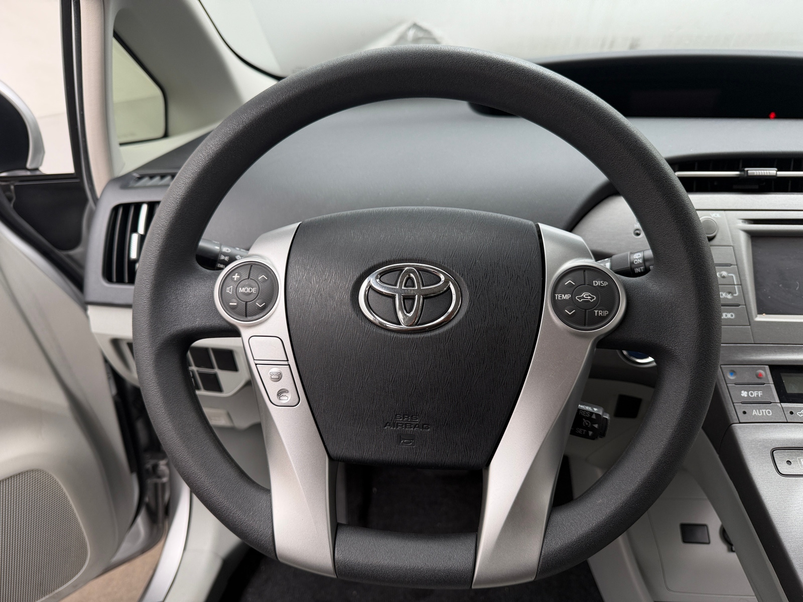 Thumbnail: 2012 Toyota Prius - 5
