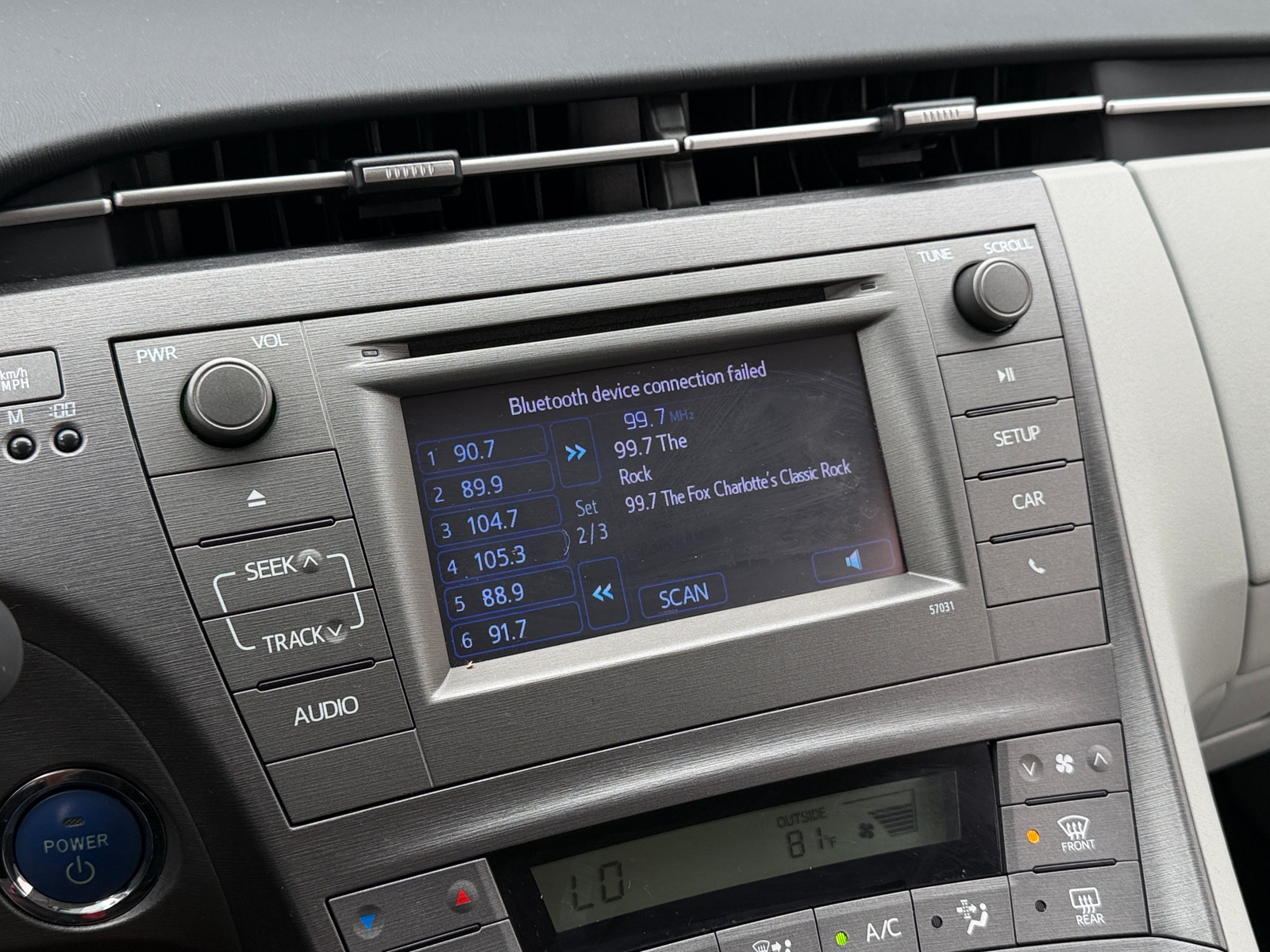 Thumbnail: 2012 Toyota Prius - 4