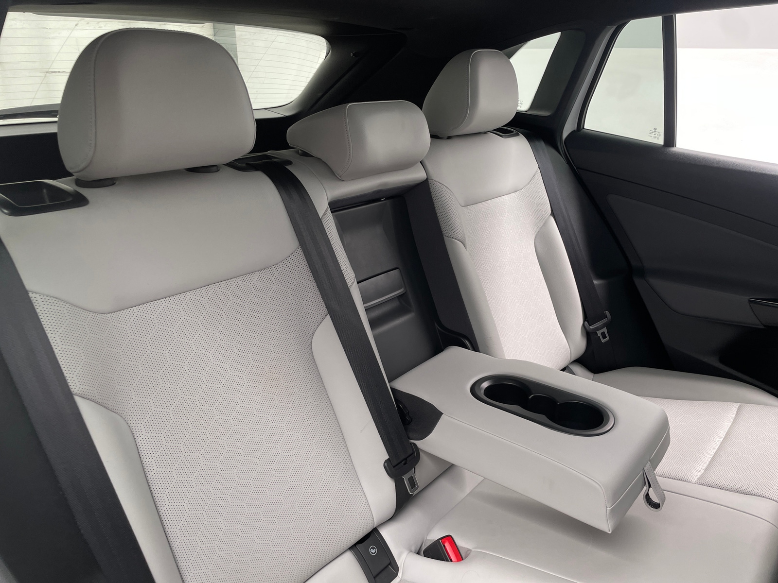 Thumbnail: 2021 Volkswagen ID.4 - 6