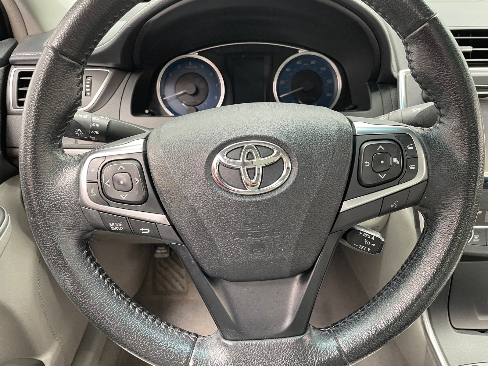 Thumbnail: 2015 Toyota Camry - 4