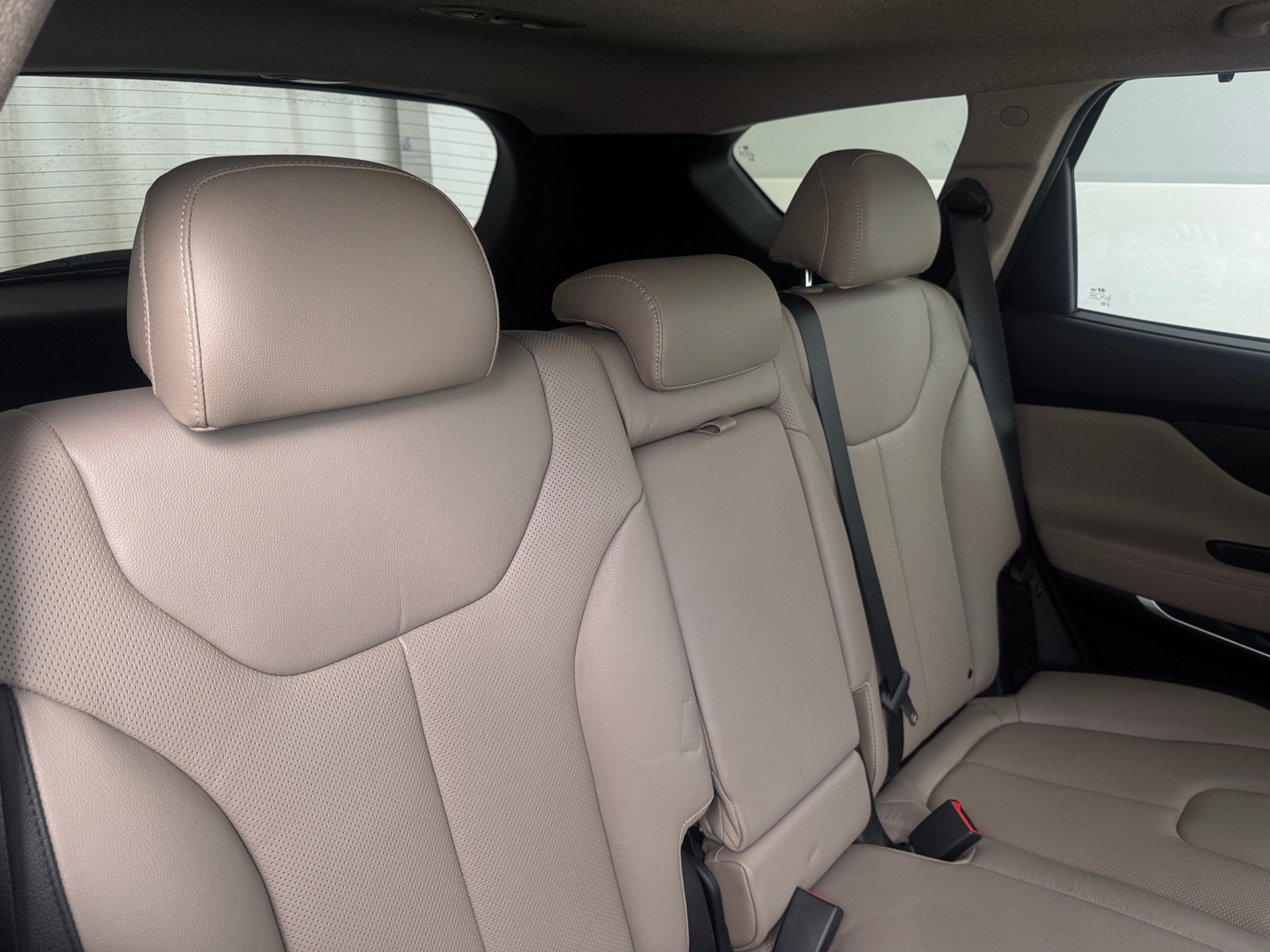 Thumbnail: 2020 Hyundai Santa Fe - 5