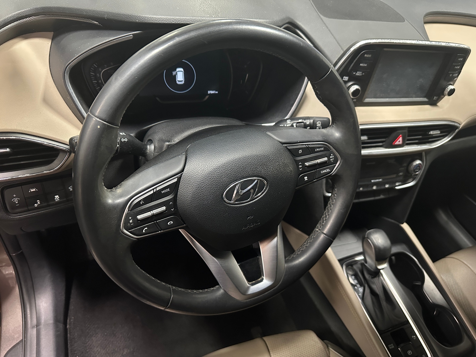 Thumbnail: 2020 Hyundai Santa Fe - 4