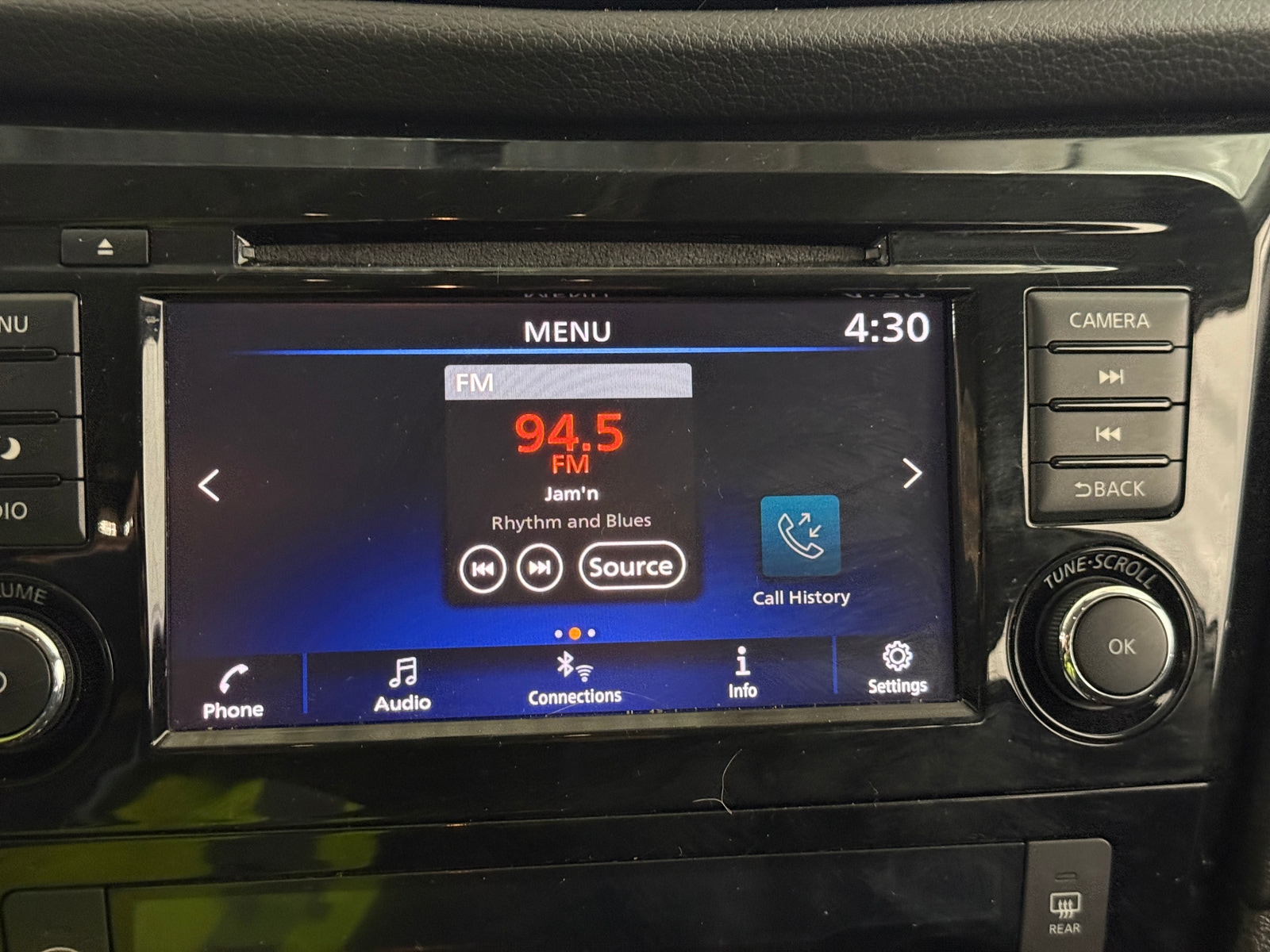 Thumbnail: 2018 Nissan Rogue - 4