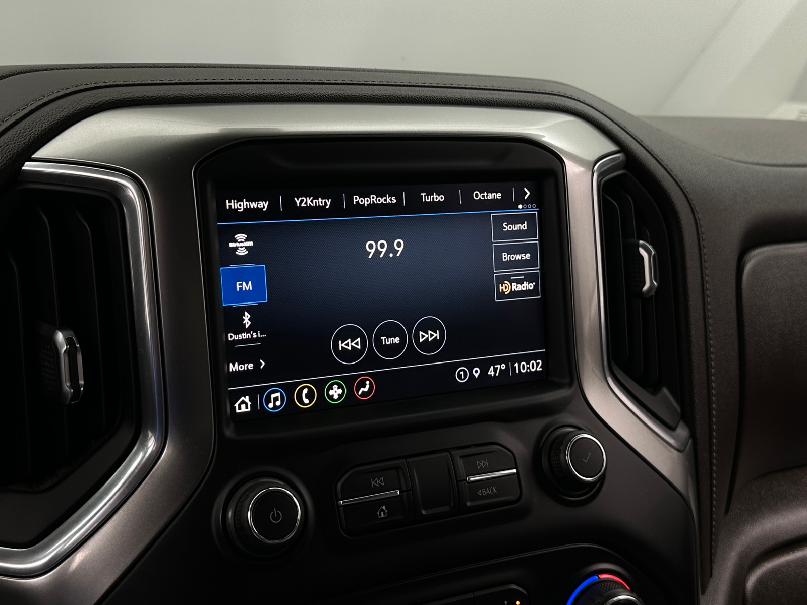 Thumbnail: 2021 Chevrolet Silverado 1500 - 3