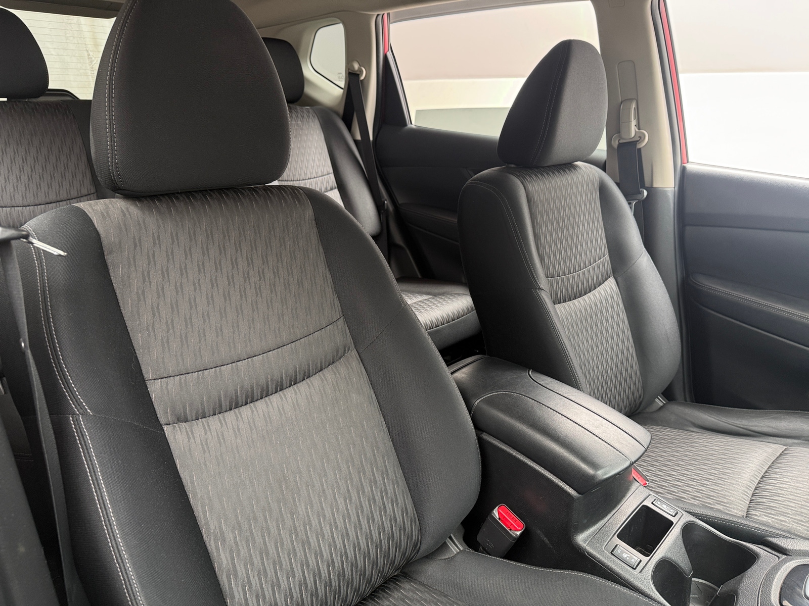 Thumbnail: 2017 Nissan Rogue - 2