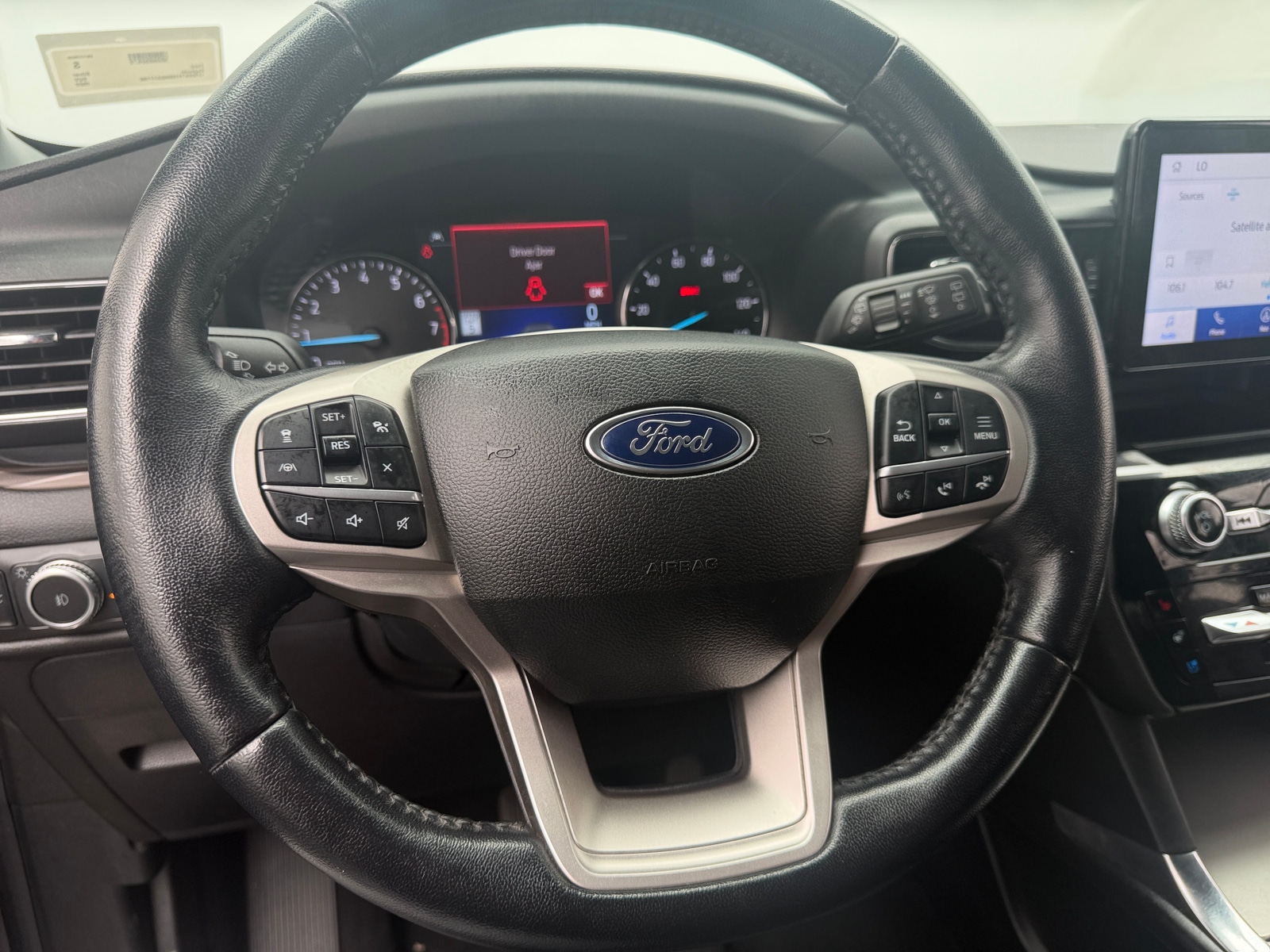 Thumbnail: 2022 Ford Explorer - 4