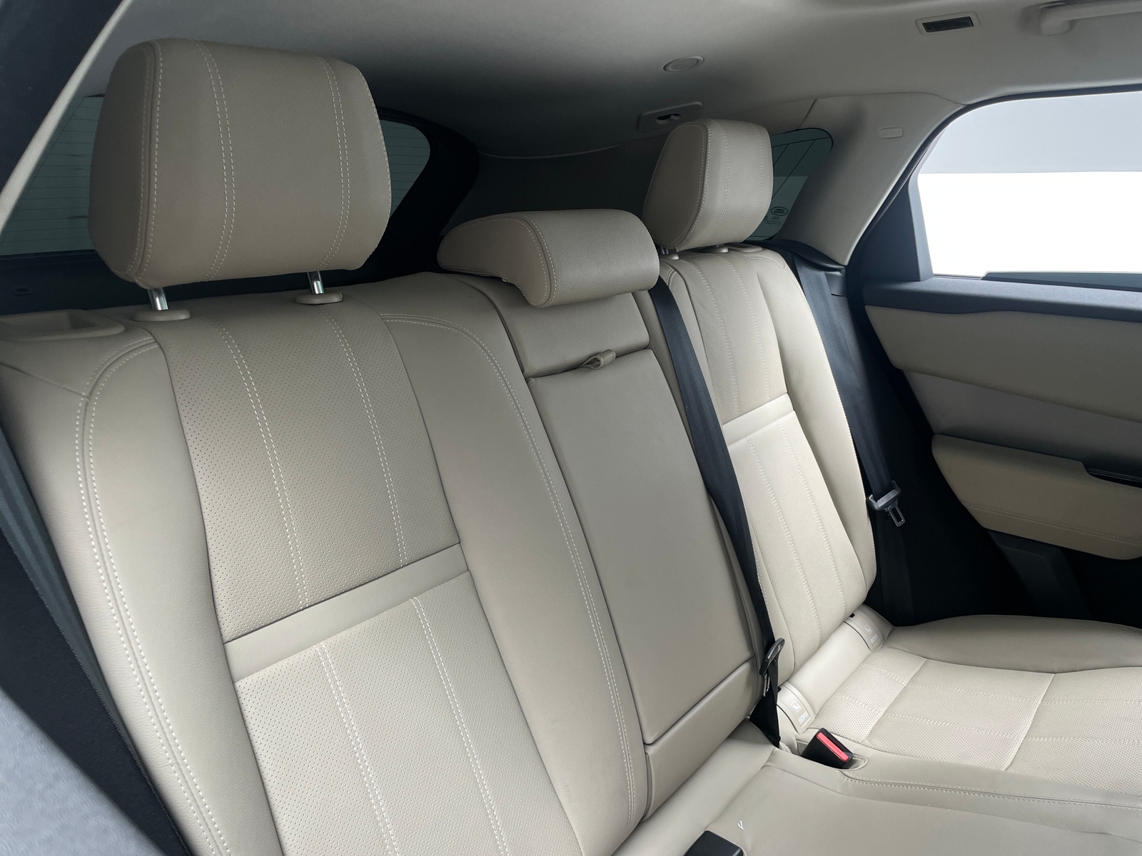 Thumbnail: 2021 Land Rover Range Rover Velar - 5
